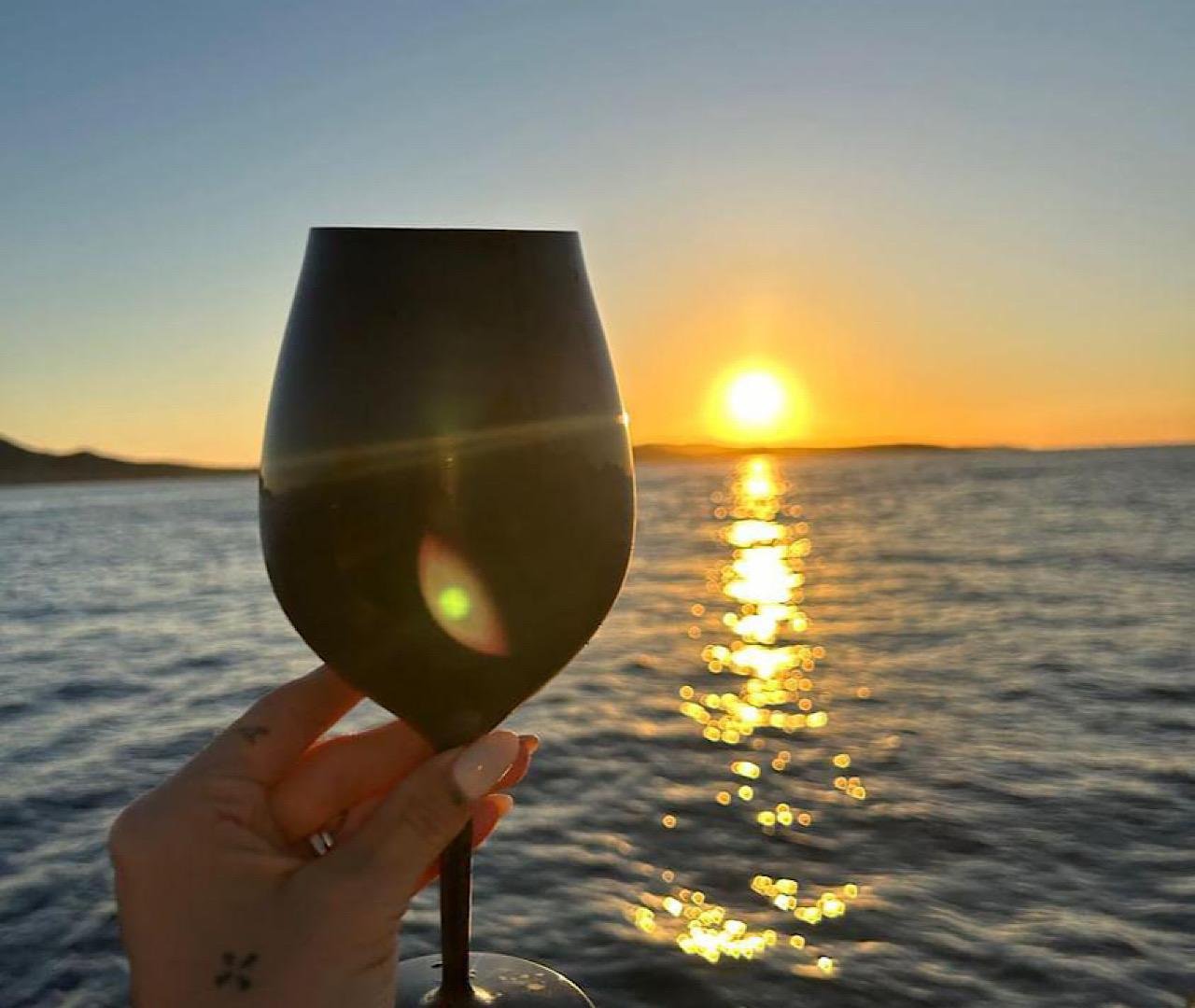 Private Mykonos Sunset Boat Charter