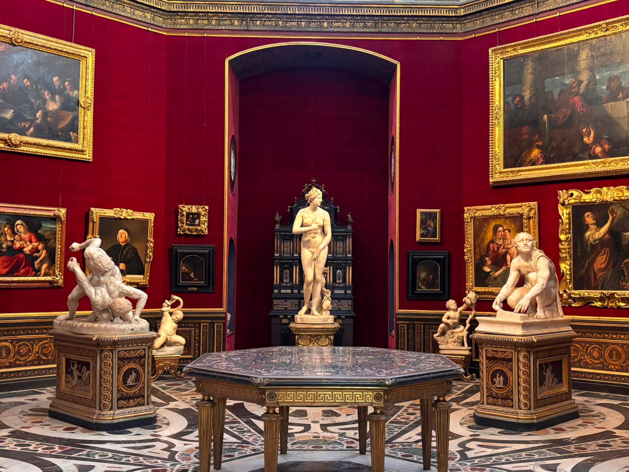 Uffizi Gallery Tour & Reserved Vasari Corridor Access