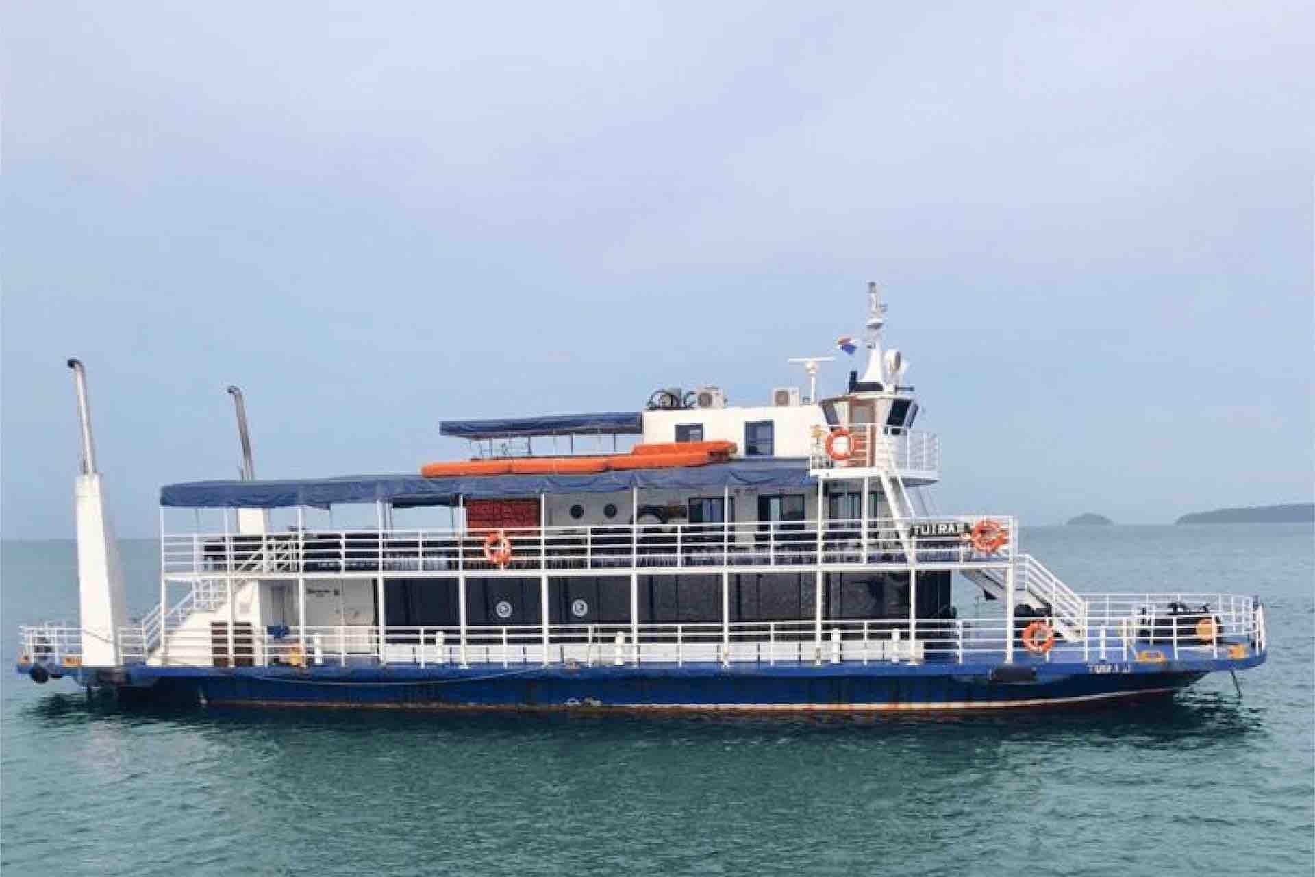 Panama Canal Partial Transit Cruise with Lunch