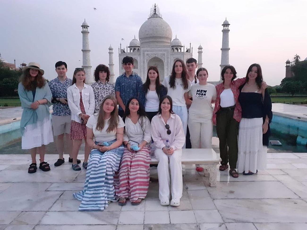 Taj Mahal & Agra Fort Group Day Trip from Delhi