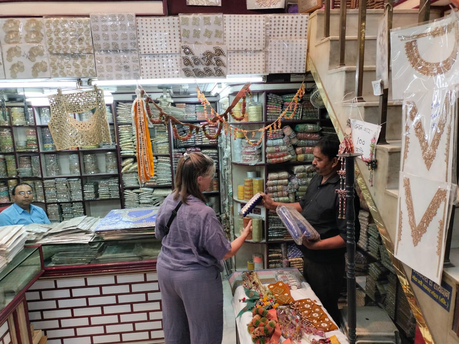 Delhi Insider’s Shopping & Heritage Day Tour