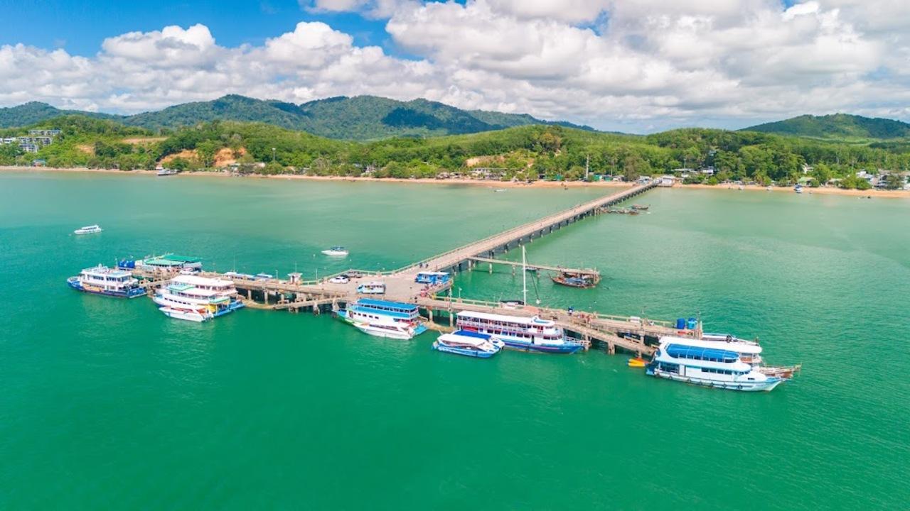 James Bond Island Big Boat & Canoe Day Trip from Phuket