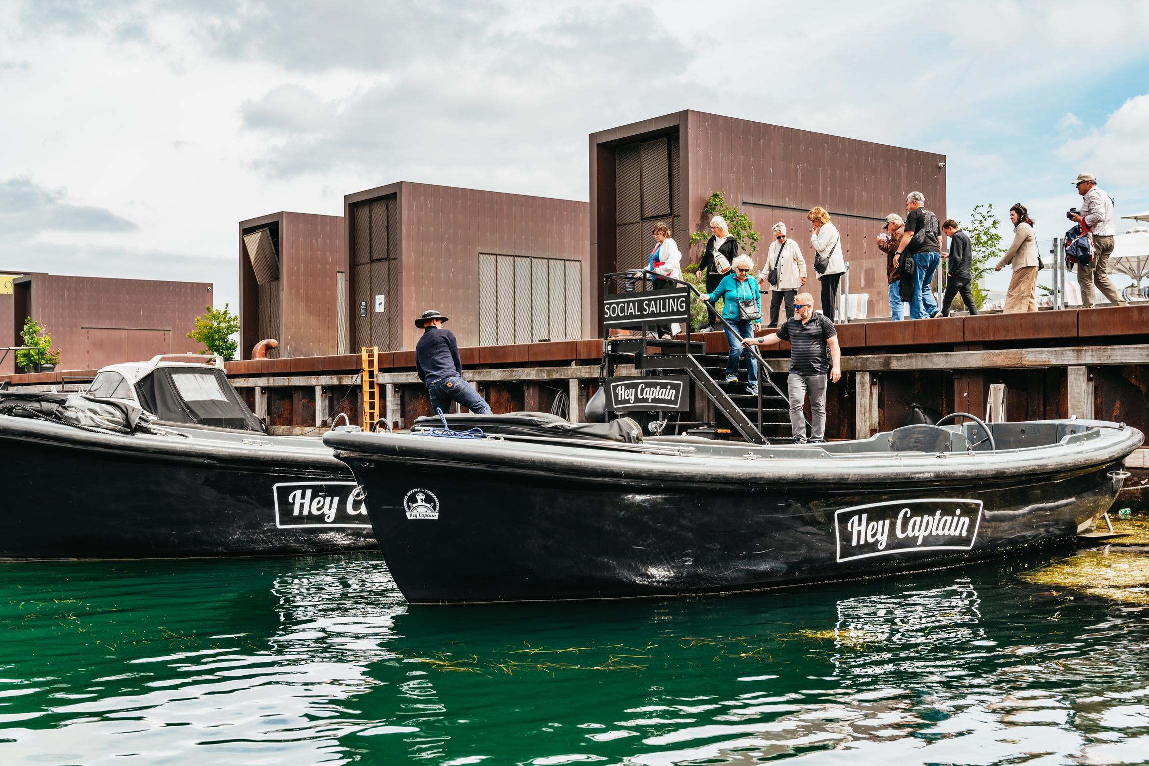 Copenhagen: Old Canals and Hidden Gems Social Boat Tour