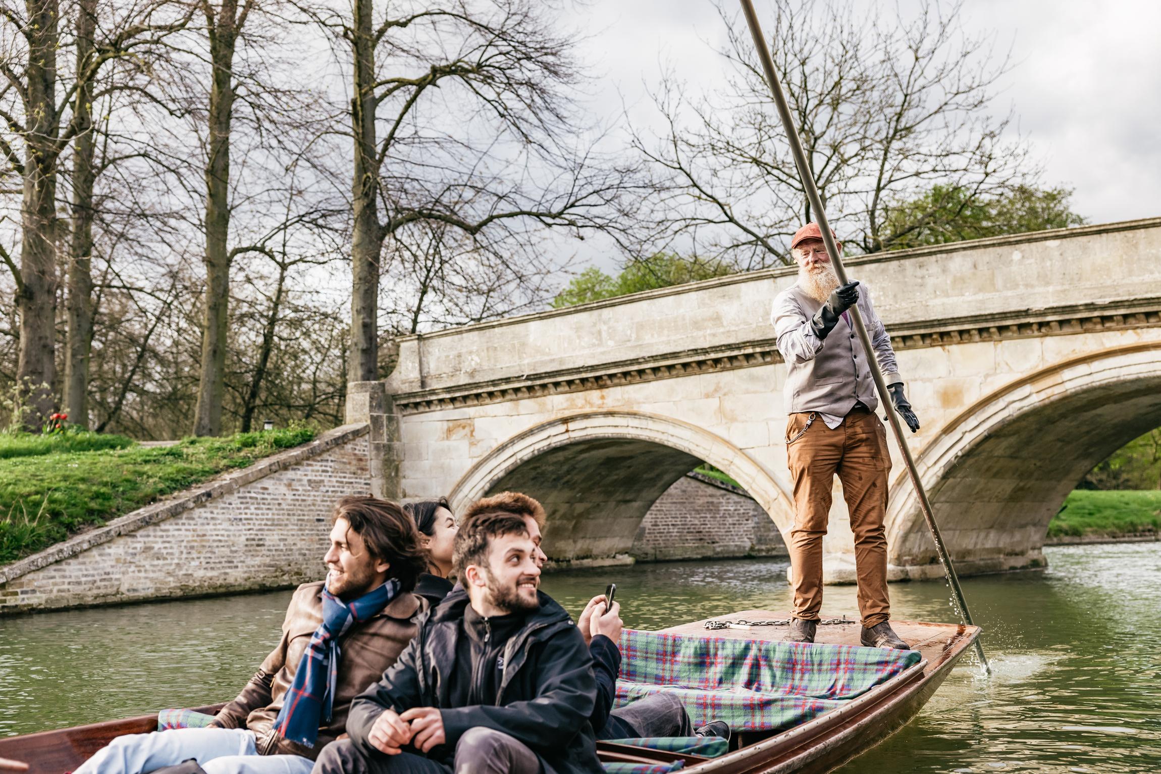 Punting tour in Cambridge — image 12