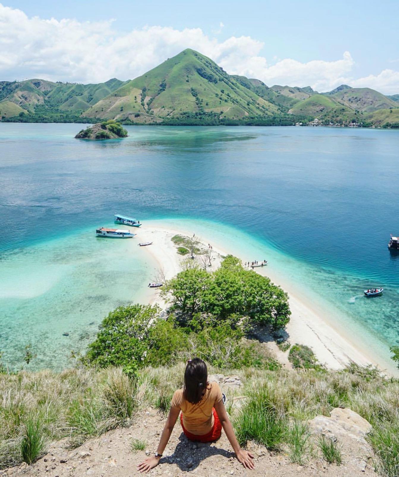 Komodo Island Full-Day Adventure: Hiking, Dragons & Snorkeling