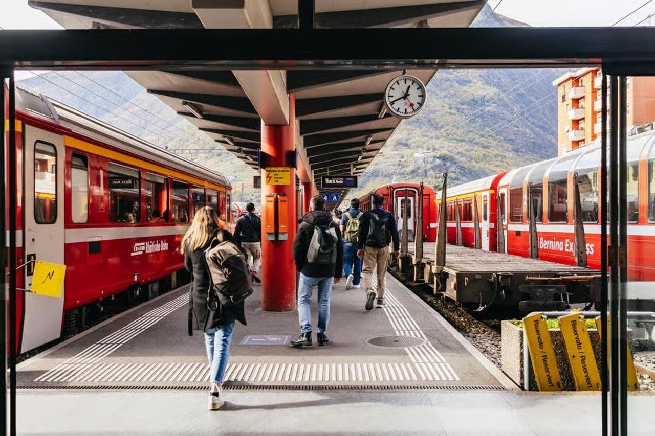 Milan to St. Moritz: Bernina Red Train Alpine Day Trip