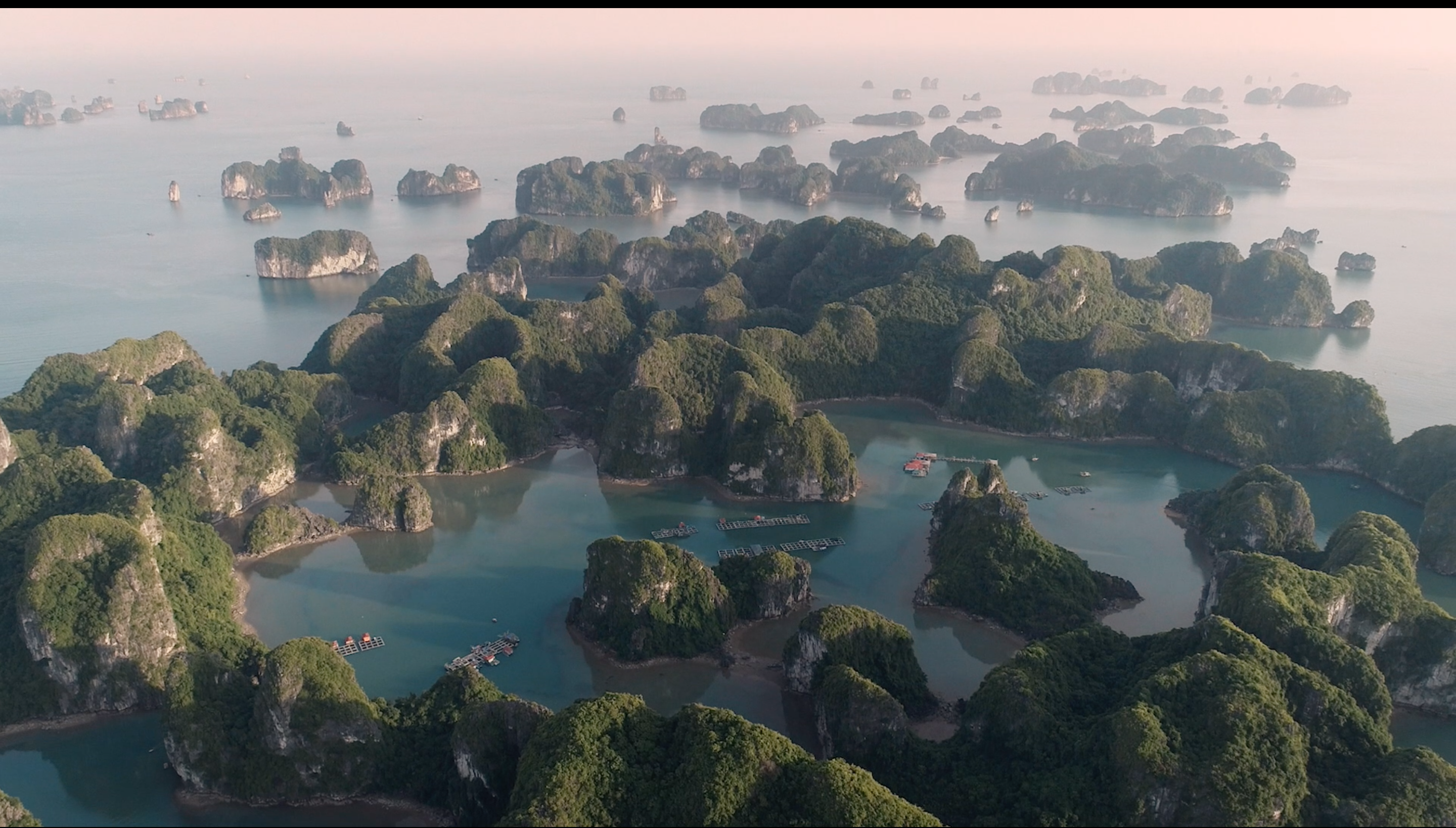 Ha Long & Lan Ha Bay 2-Day Cruise from Hanoi with All Meals