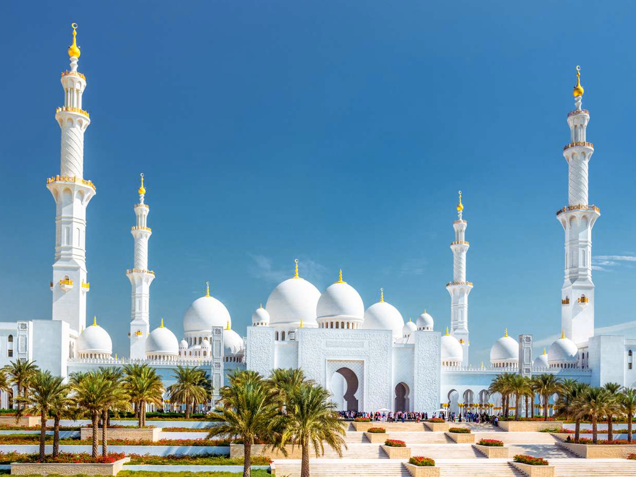 Dubai to Abu Dhabi: Sheikh Zayed Mosque & Ferrari World Day Tour