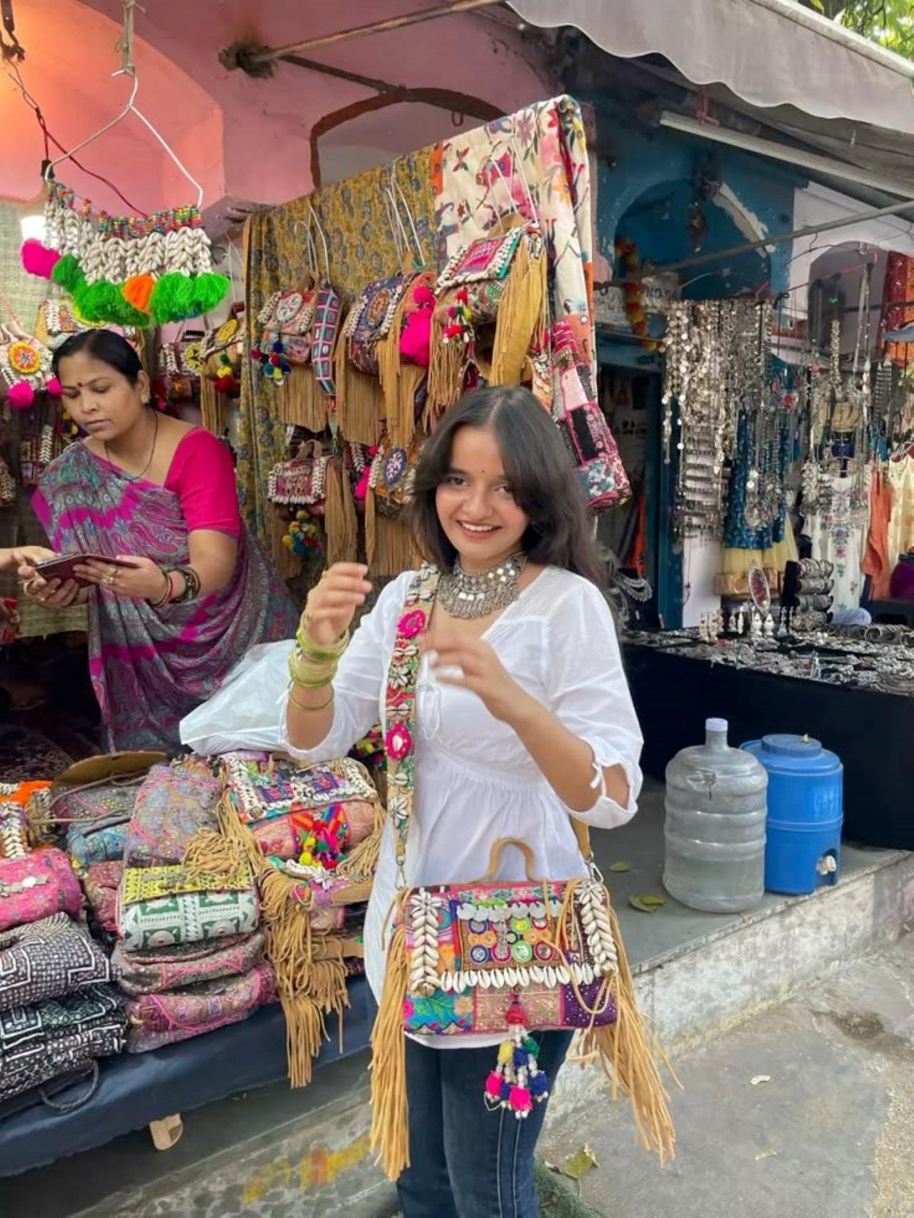 Delhi Private Shopping Tour with Local Expert