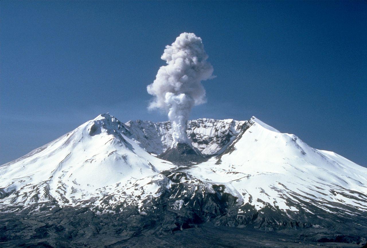 Twin Volcano Explorer: Mount St. Helens & Mount Rainier Full-Day Tour