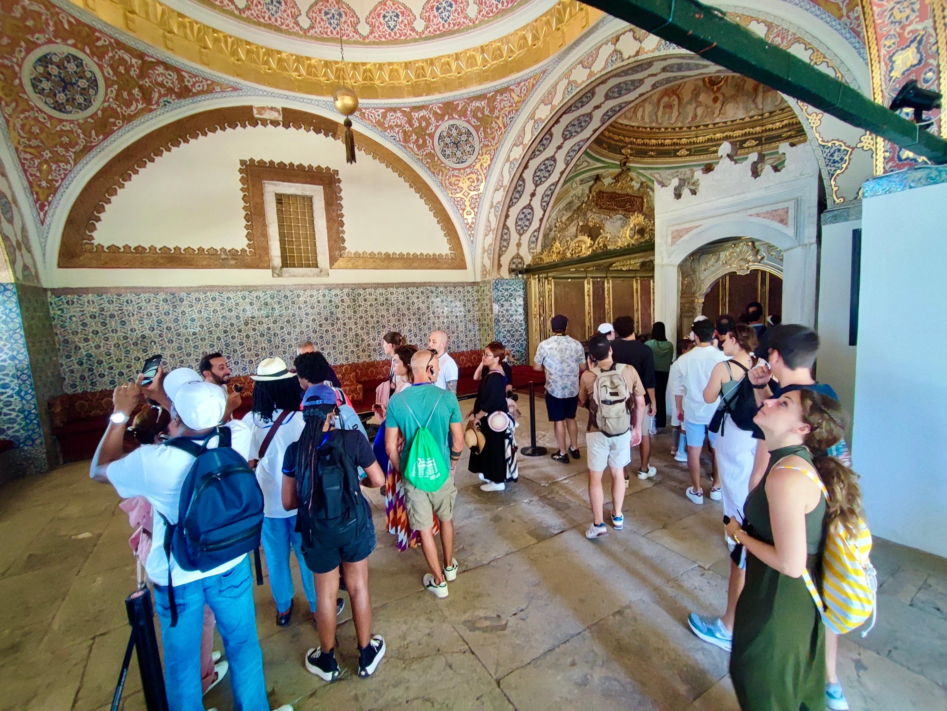 Guided Istanbul Highlights: Blue Mosque & Topkapi Palace