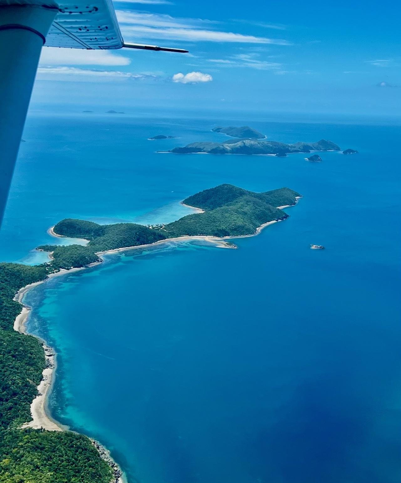 Whitsundays & Great Barrier Reef Scenic Flight from Airlie Beach