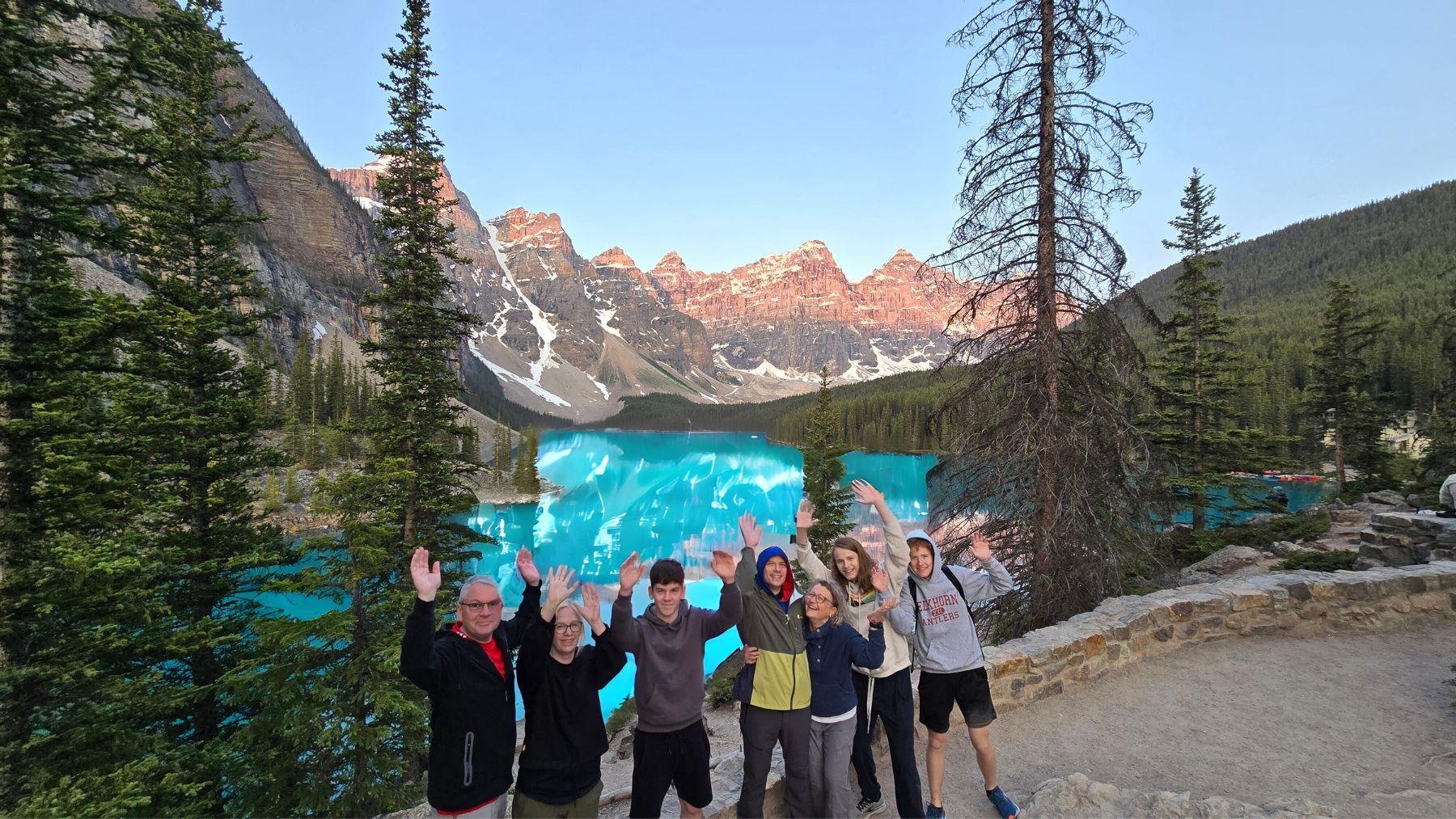 Banff & Canmore: Moraine Lake & Lake Louise Hike, Canoe & Sightsee