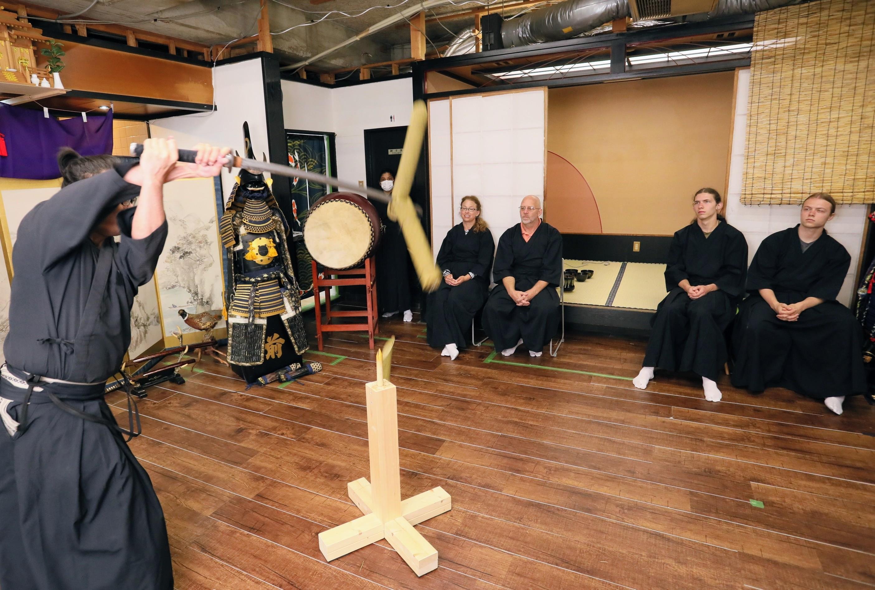 Osaka: Learn Bushido - Trial Slashing with Samurai Sword