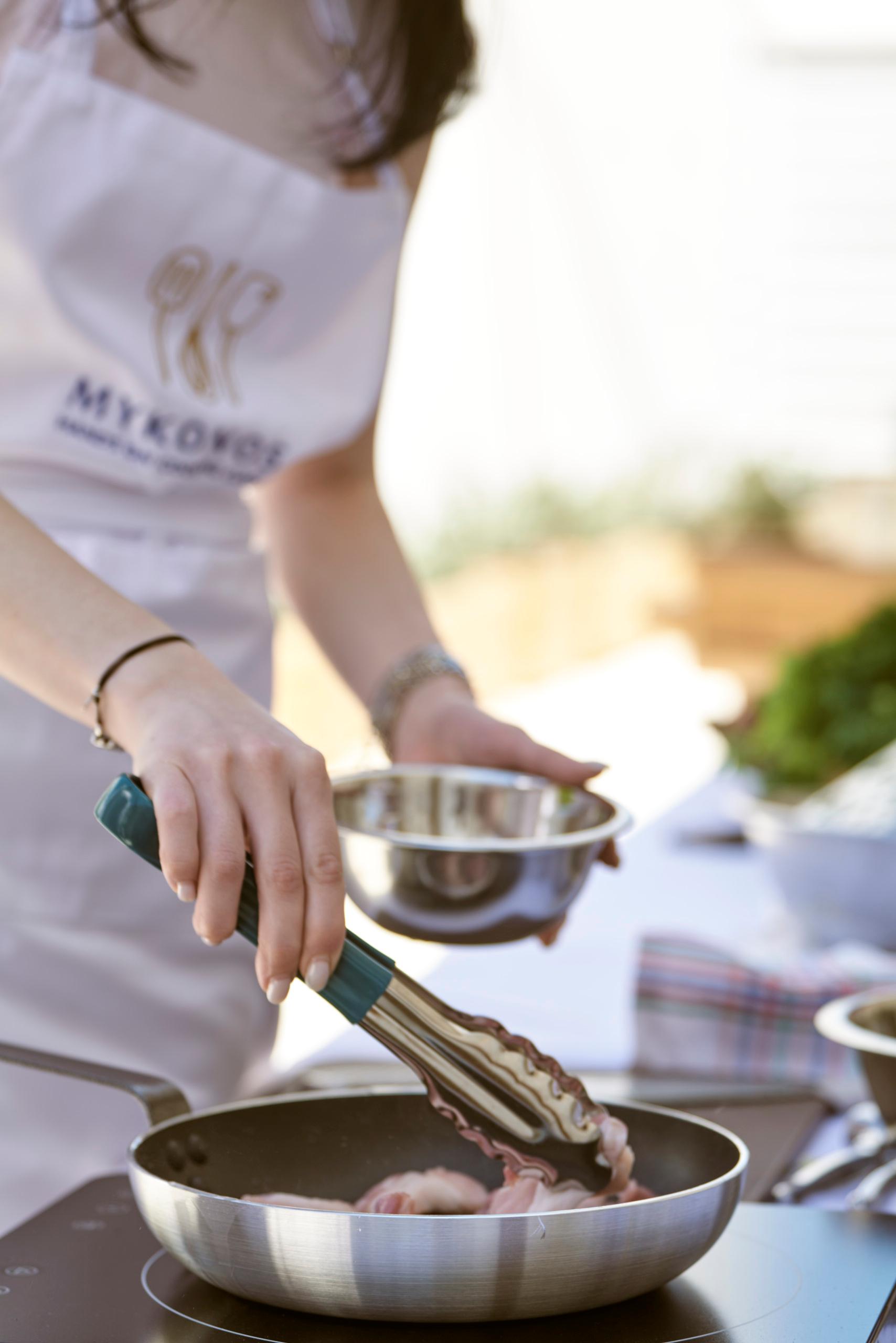 Mykonos: Authentic Greek Cooking Workshop
