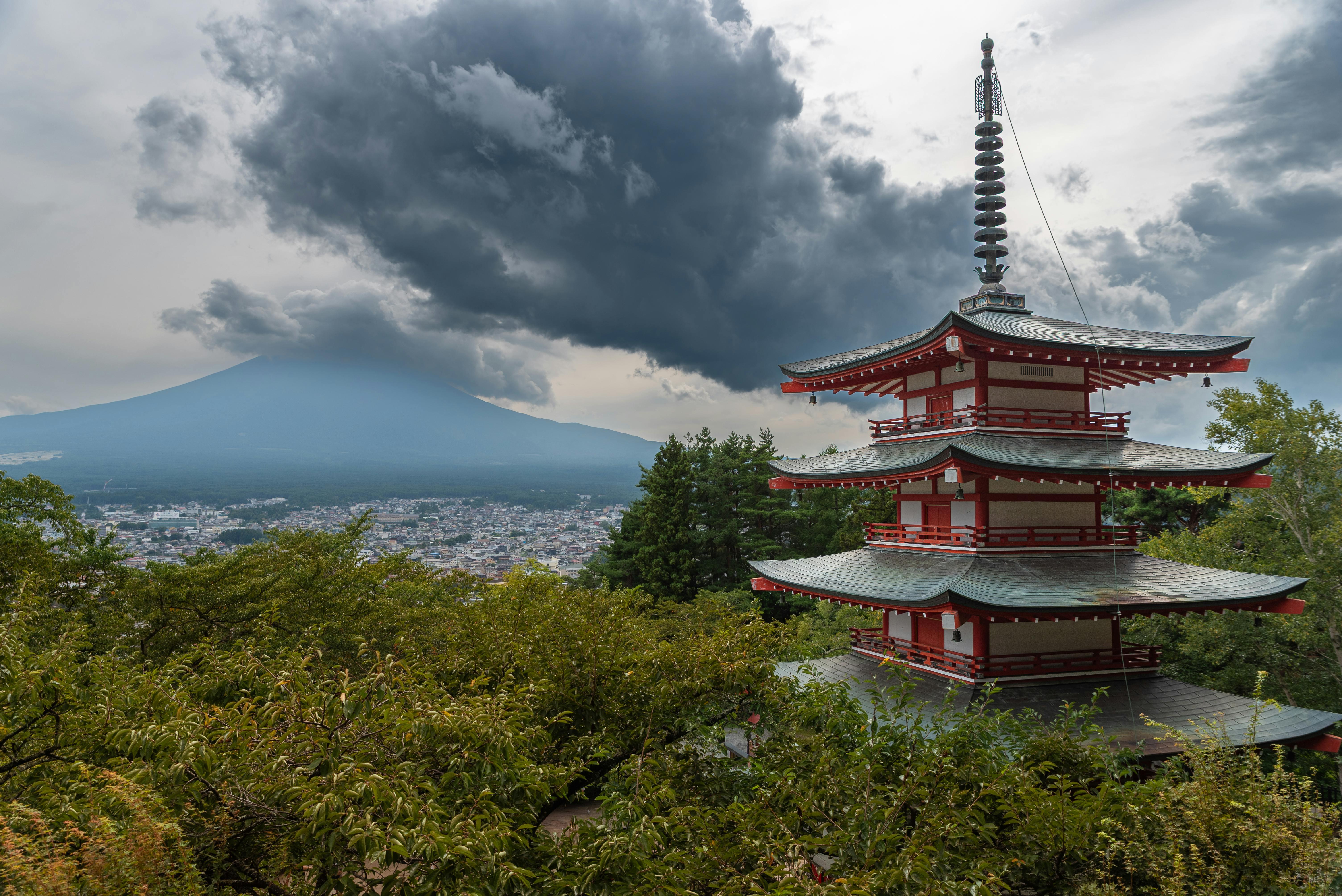 Private Mt. Fuji & Hakone Custom Chauffeur Tour