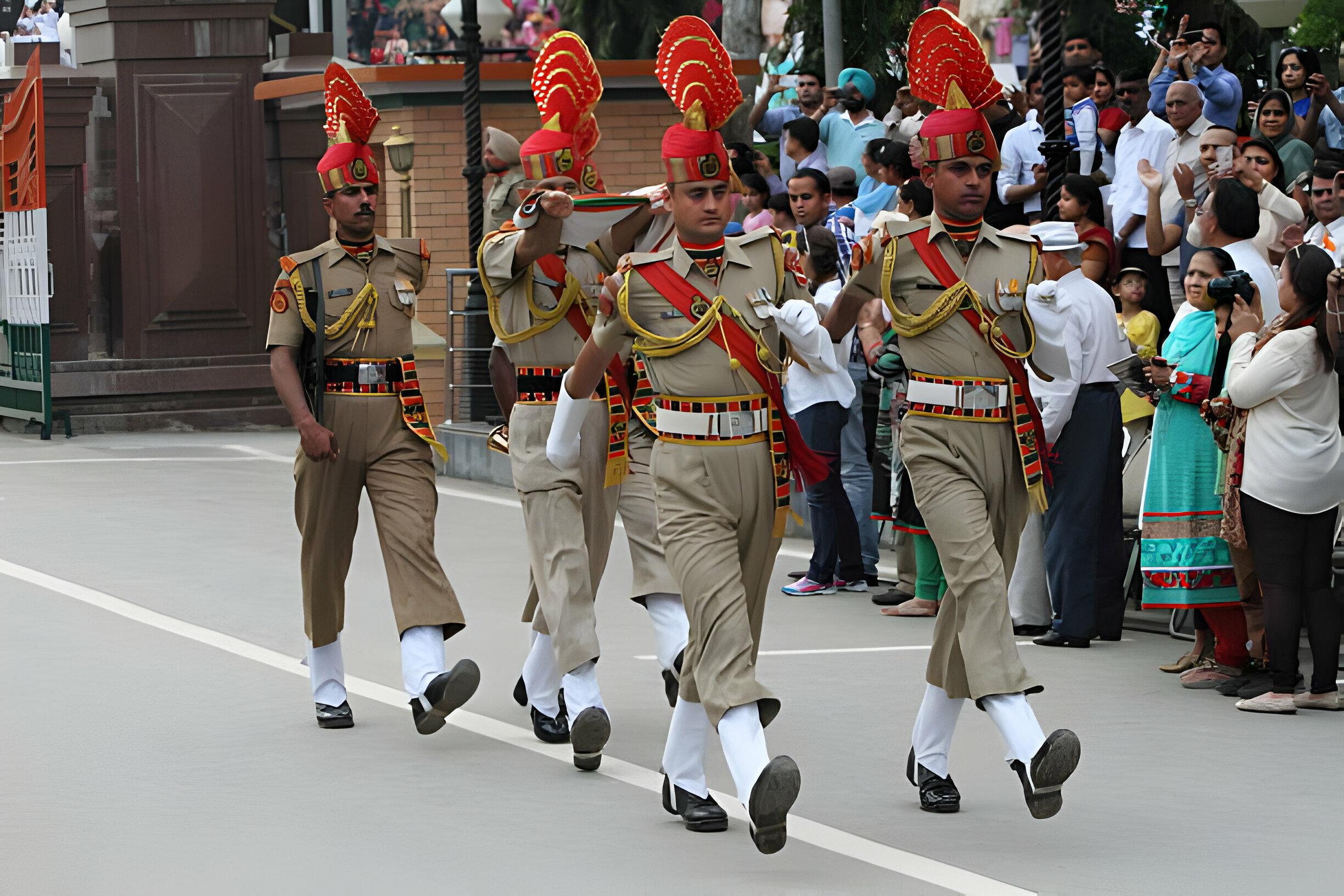 Amritsar Golden Temple & Wagah Border Day Tour