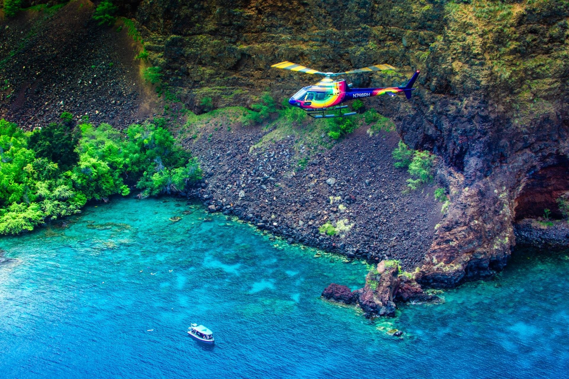 Kailua-Kona: Hualalai Volcano Doors On/Off Helicopter Tour — Kilauea and Hawaii Volcanoes National Park scenery (7)