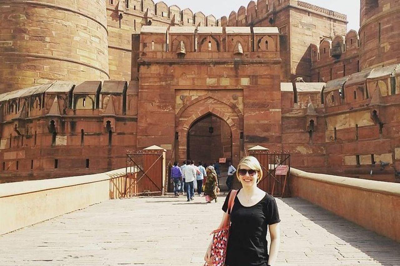Delhi to Taj Mahal Private Luxury Day Tour