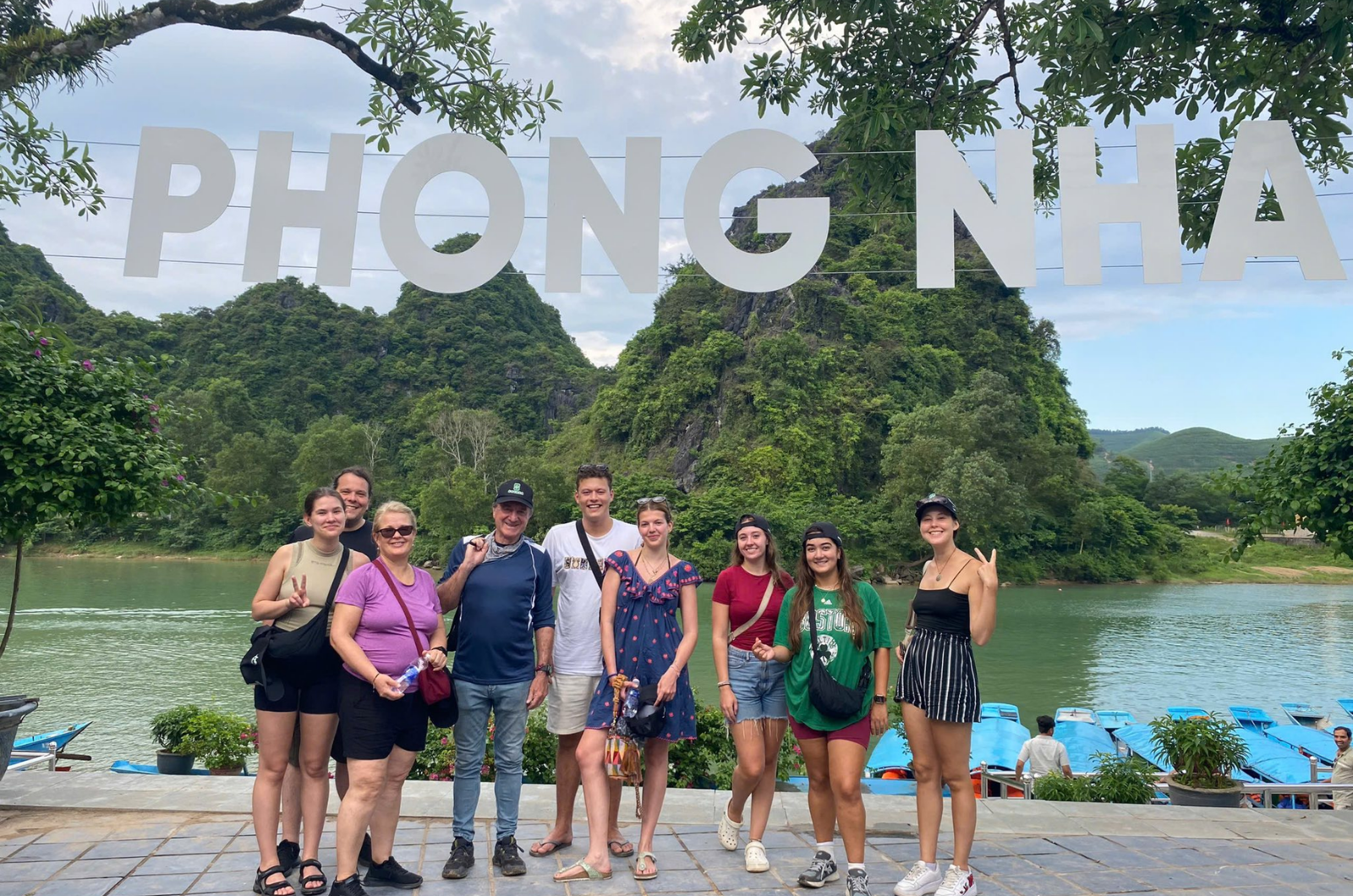 Phong Nha Cave boat tour Son River dragon boat and Paradise Cave karst — image 67
