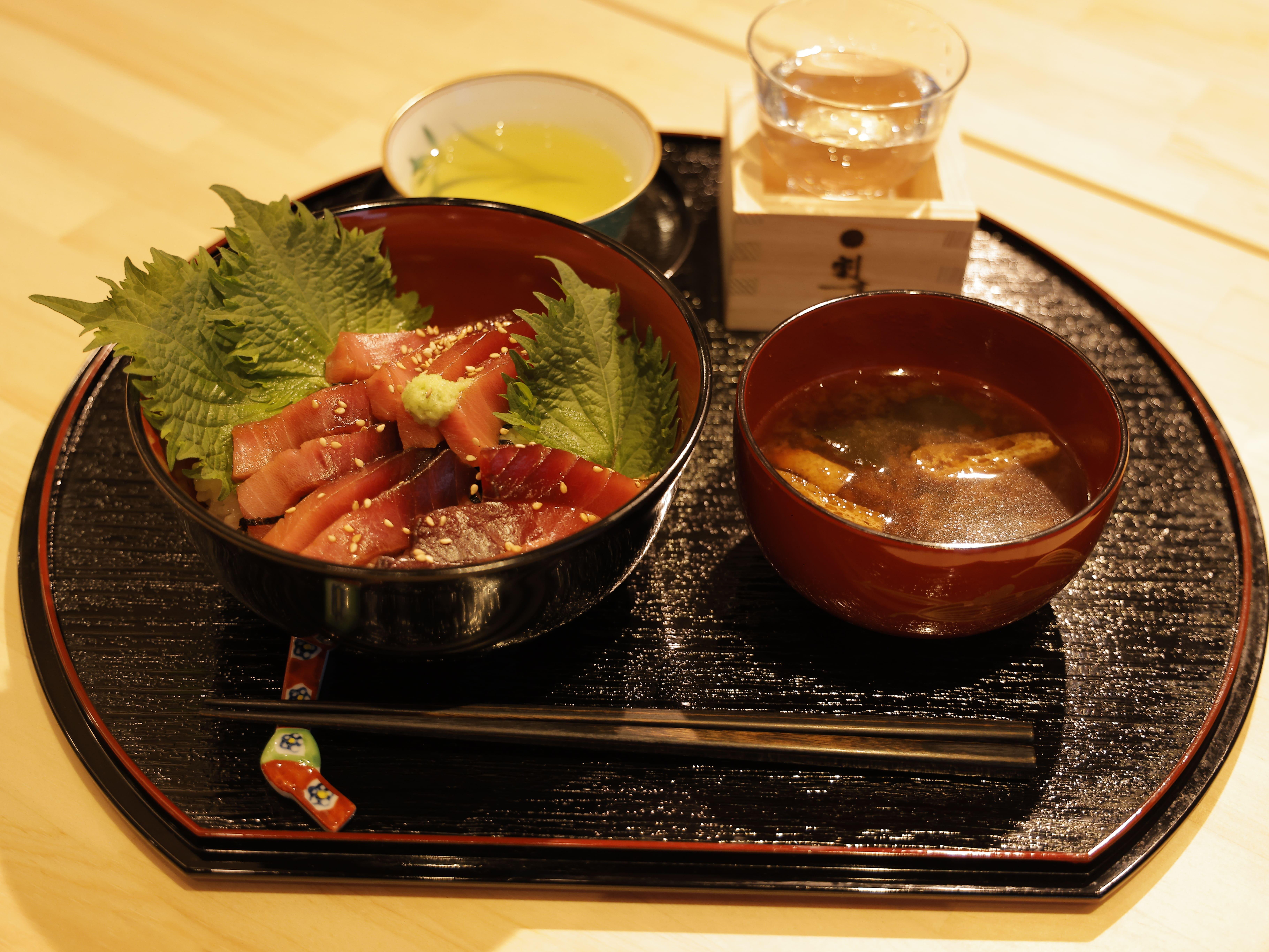Japanese Knife Skills & Tuna Don/Sushi Workshop in Tokyo