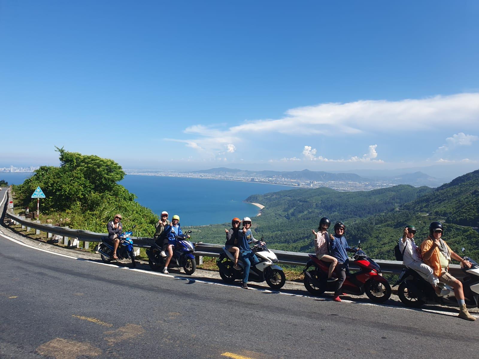 Hai Van Pass Motorbike Tour: Hoi An/Danang to Hue