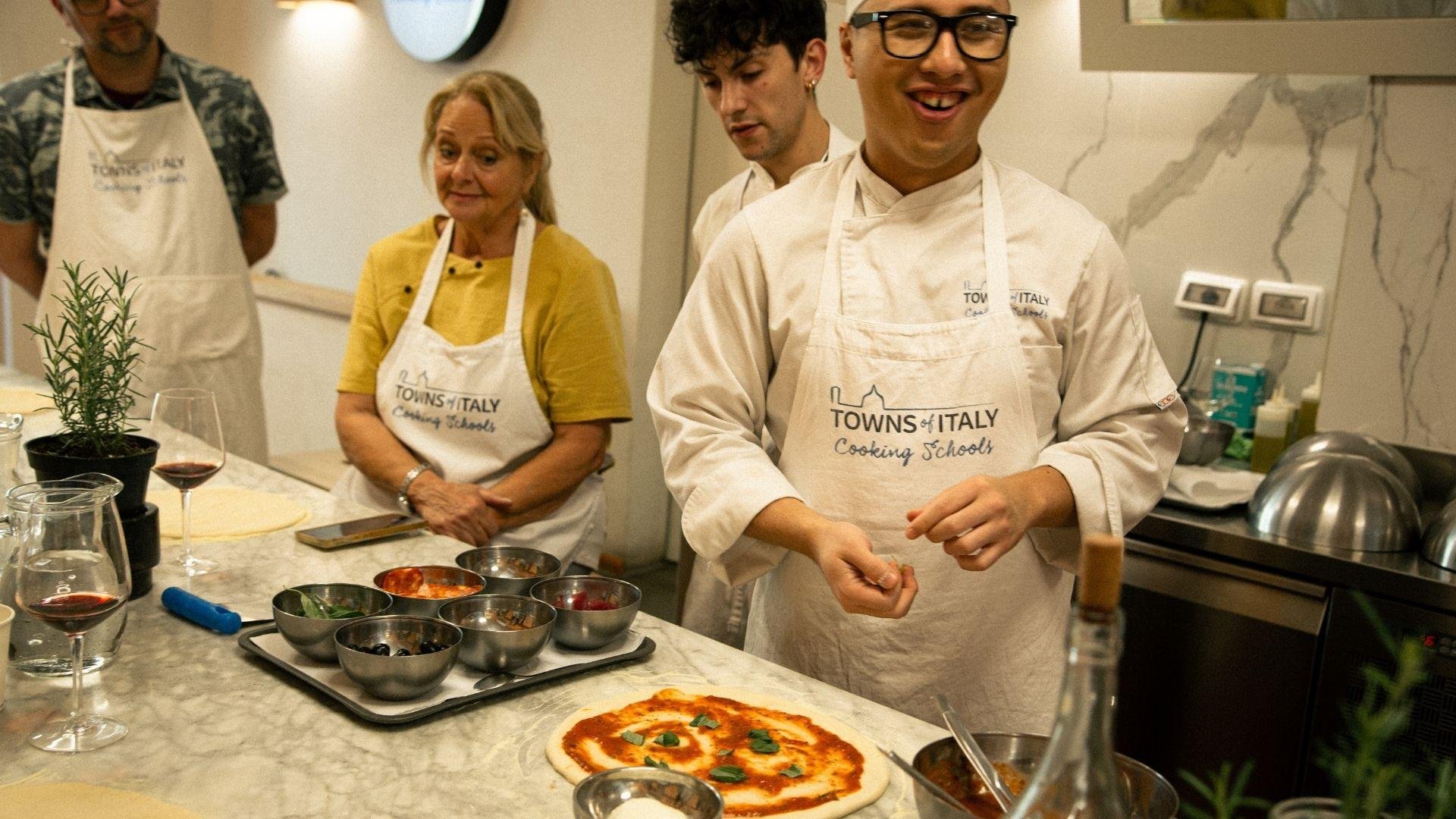 pizza making class in Florence — photo 2