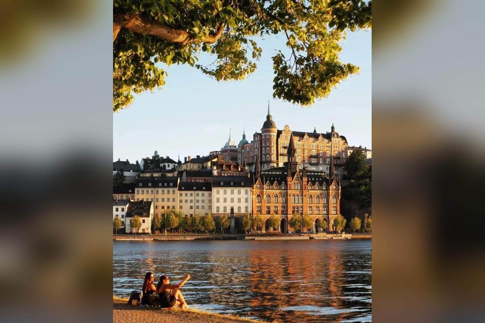 Södermalm Bohemian Walking Tour: SoFo, History & Panoramic Views
