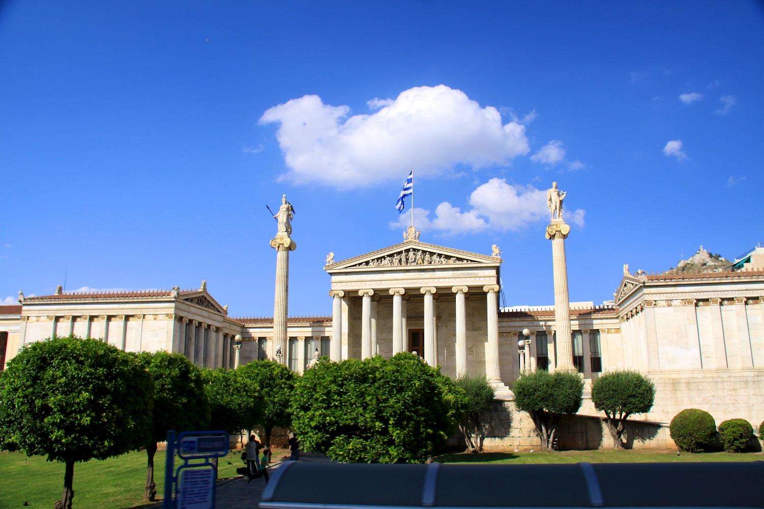 Athens Hop-On Hop-Off Bus & Guided Acropolis Walking Tour