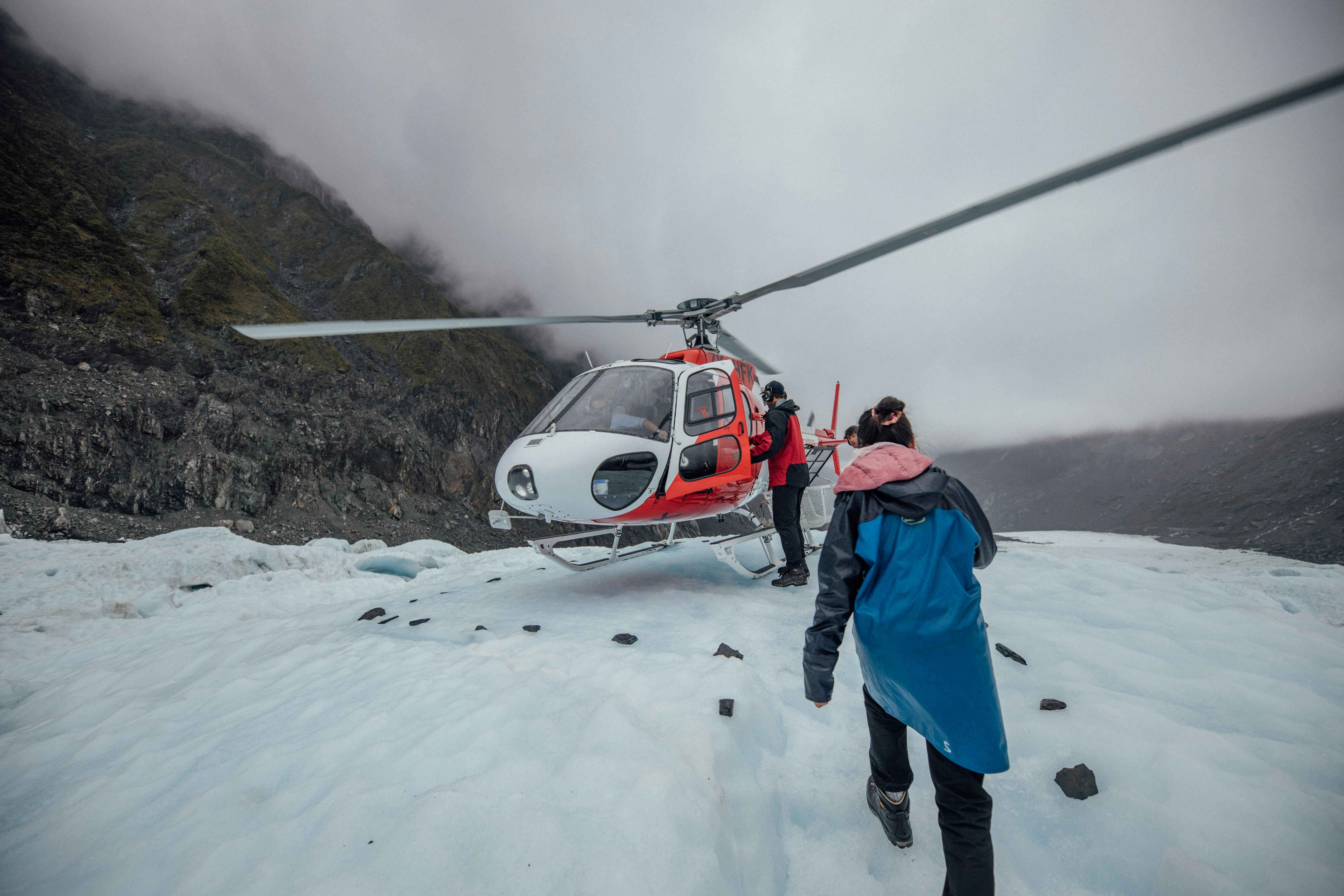 Everest Base Camp Helicopter Expedition with Breakfast