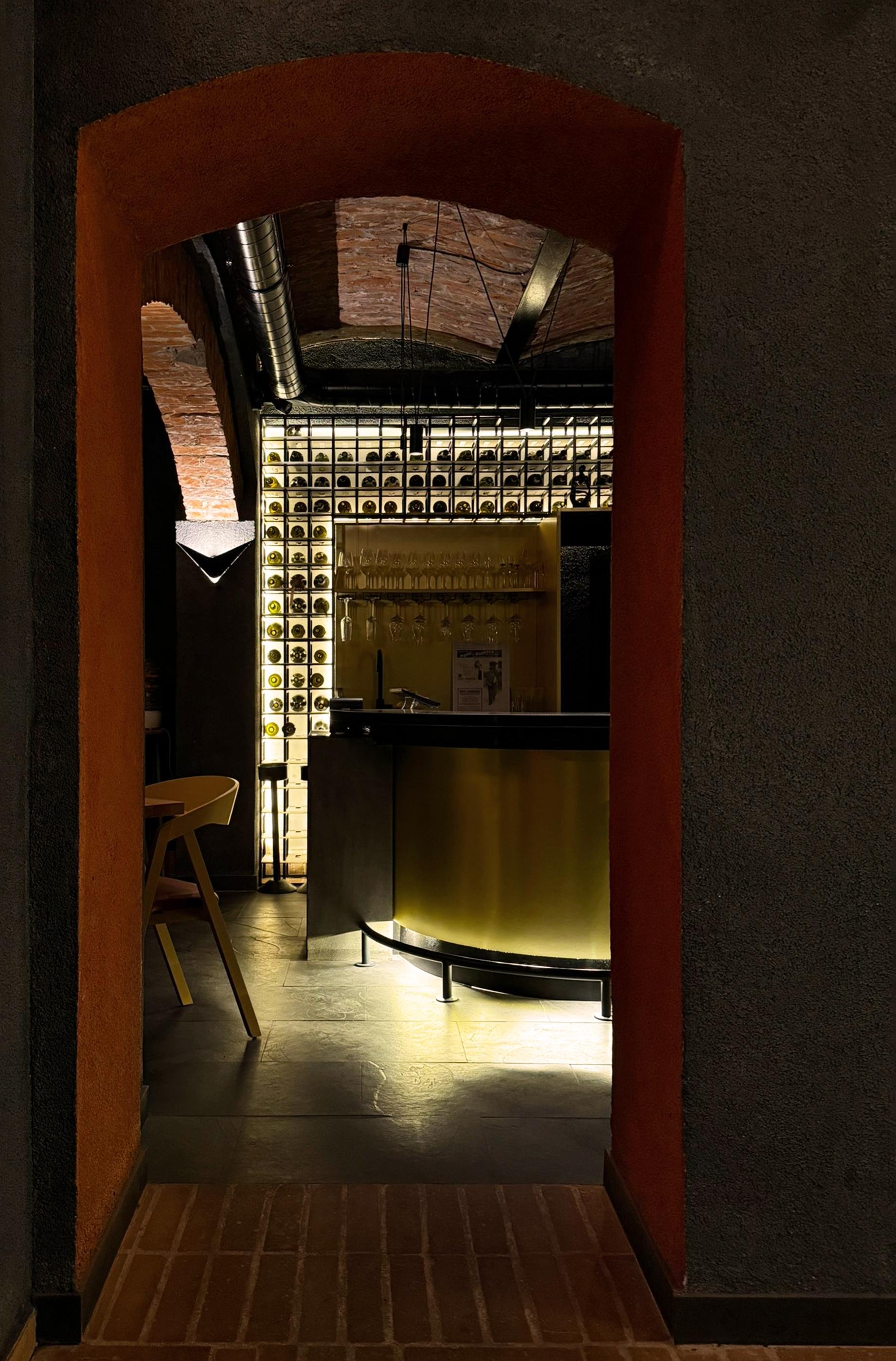 Bucharest Heritage Wine Tasting in a 19th-Century Cellar