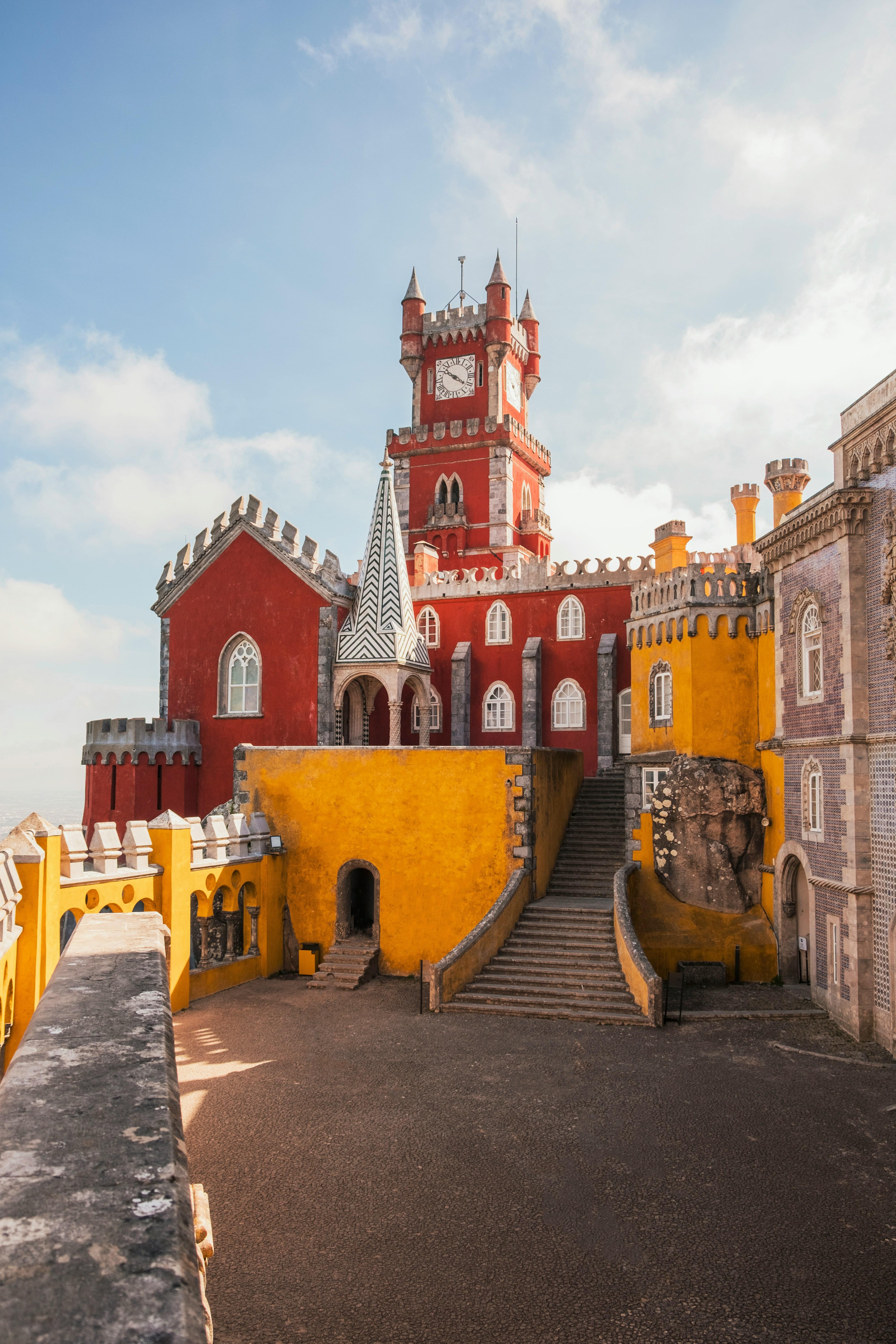 Sintra, Pena Palace, Regaleira, Cabo da Roca & Cascais Day Tour from Lisbon