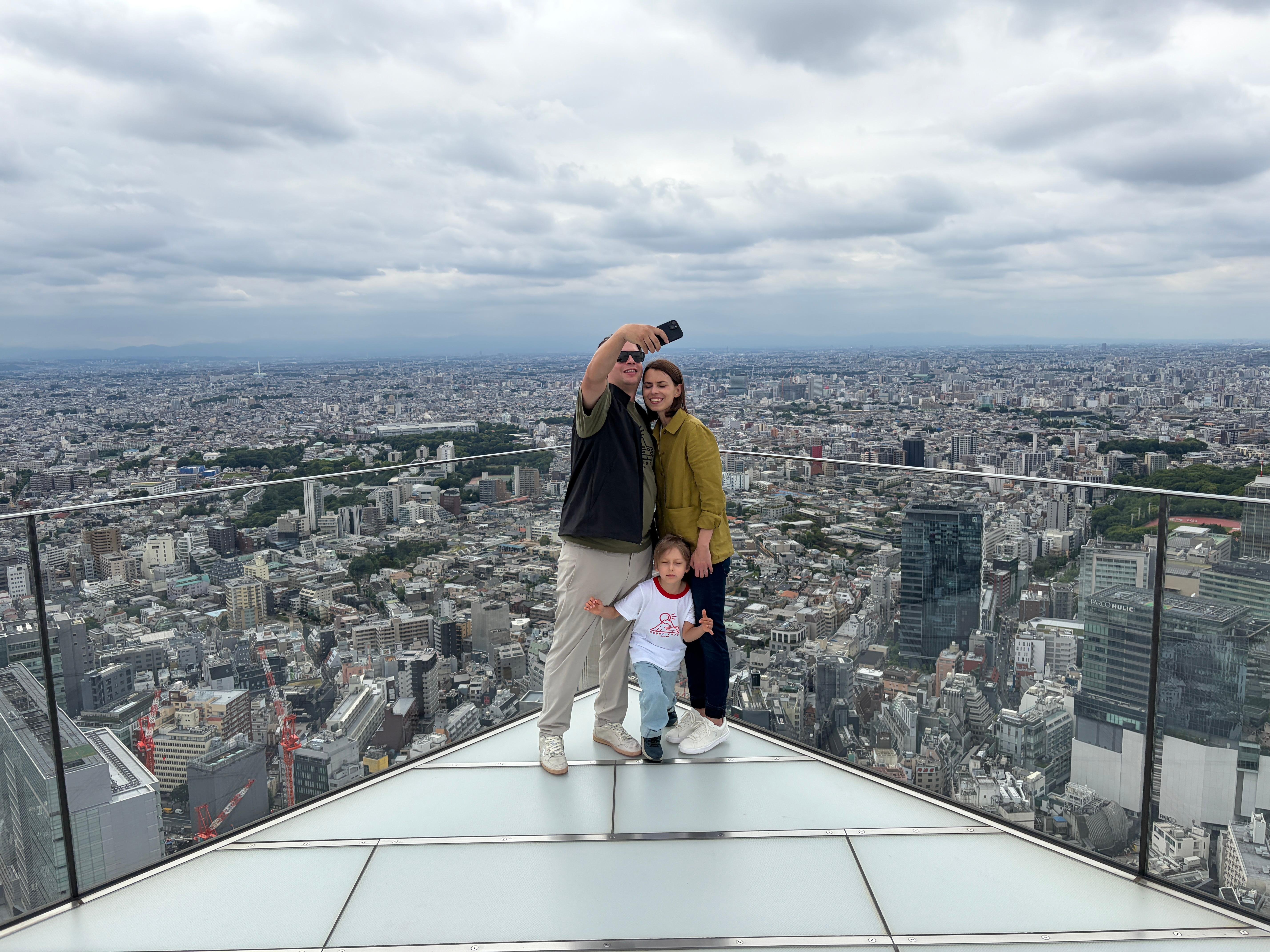 Shibuya Pop Culture Walk & Sky Observation Tour