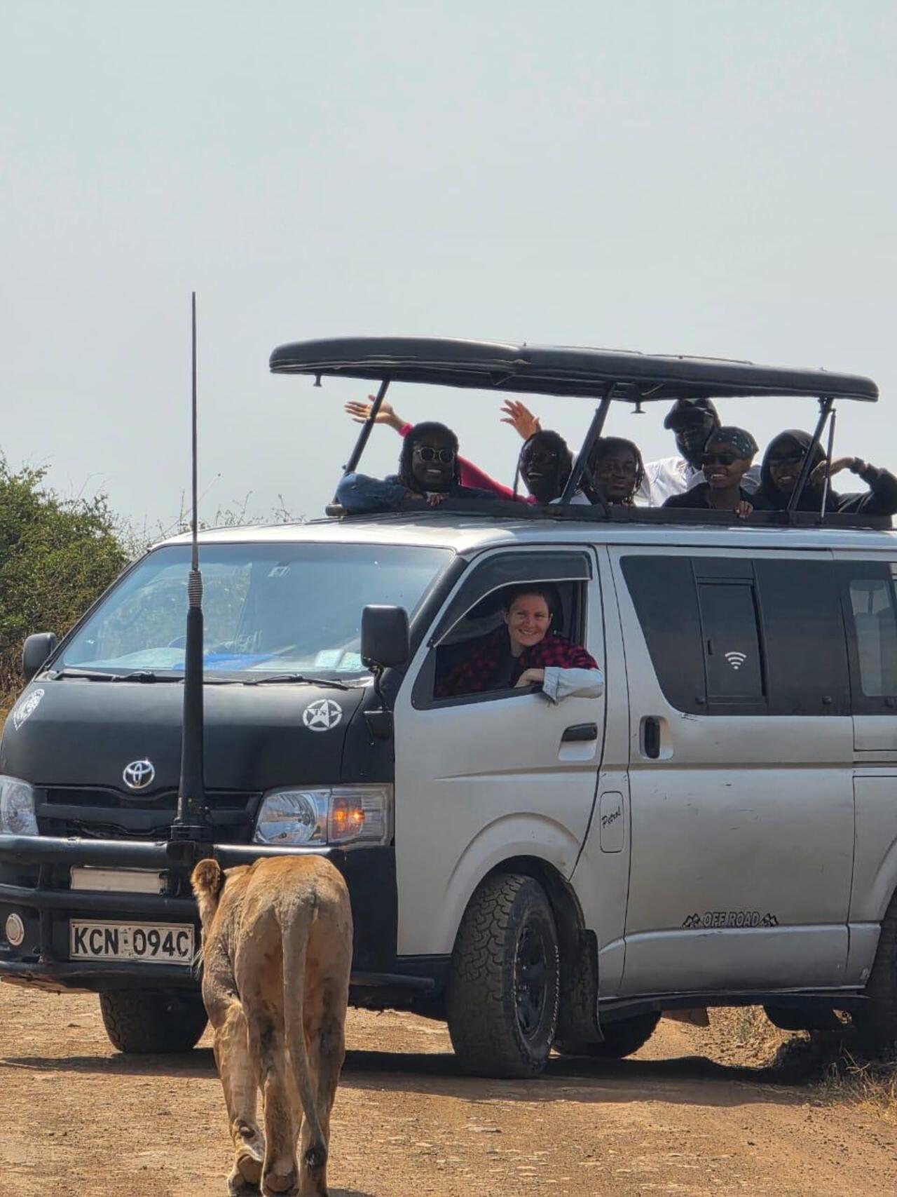 Nairobi National Park 5-Hour 4x4 Wildlife Safari