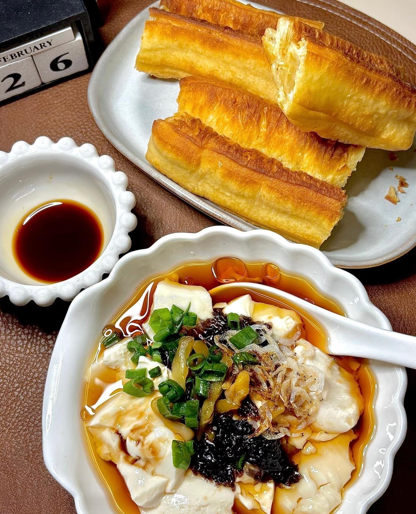 Private Shanghai Street Food & French Concession Walking Tour