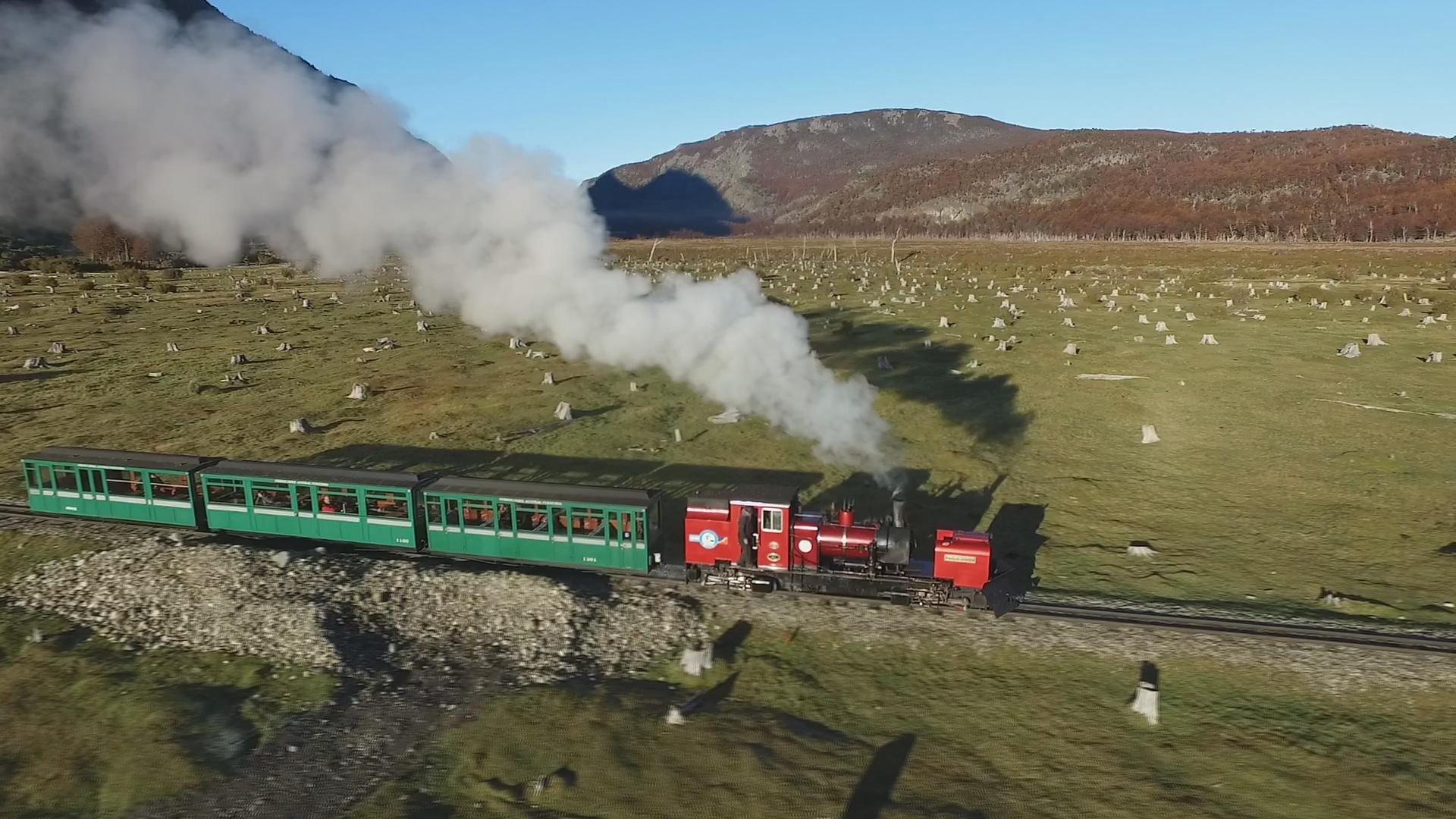 Ushuaia: Tierra del Fuego National Park & End of the World Train Tour