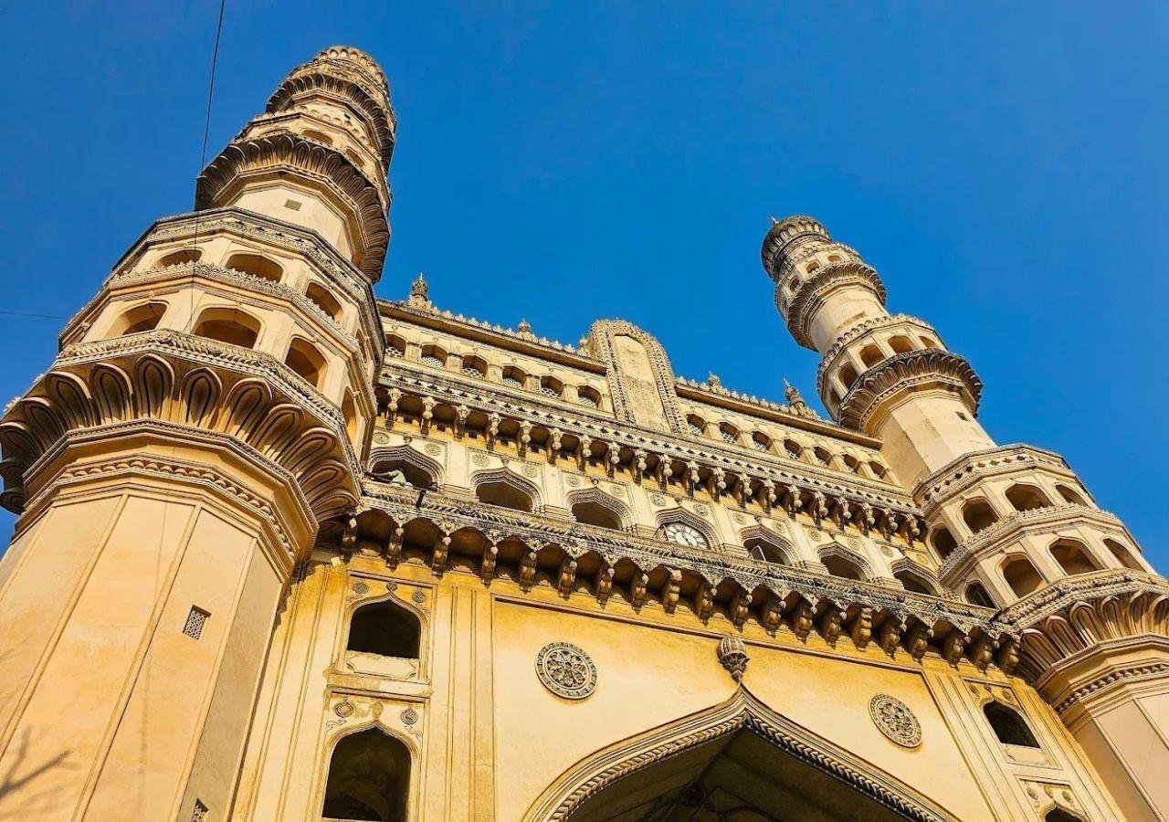 Comprehensive Hyderabad Heritage: Full & Half-Day Private Tour