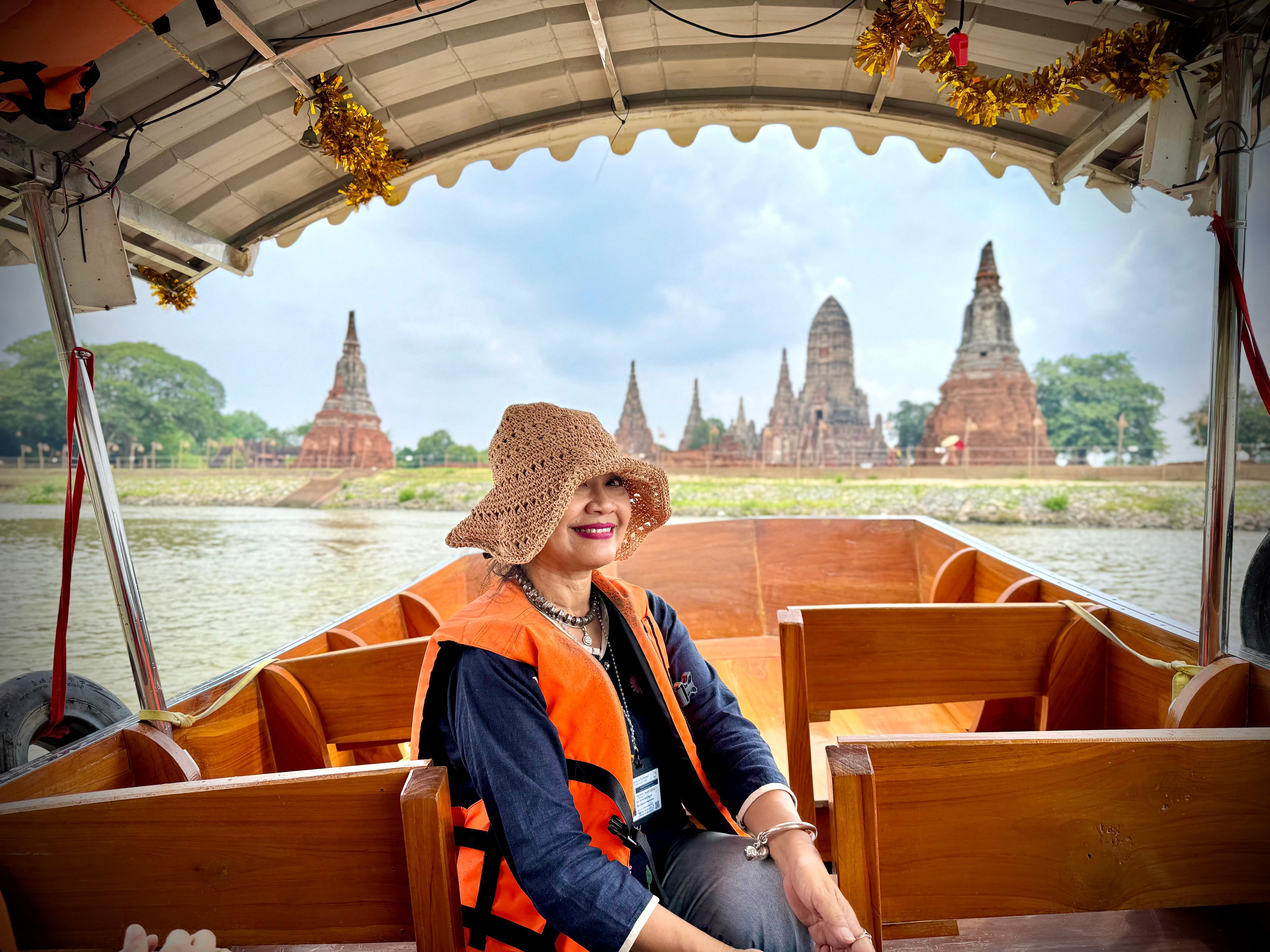 Bangkok to Ayutthaya Day Trip with Boat Ride & Temple Tickets