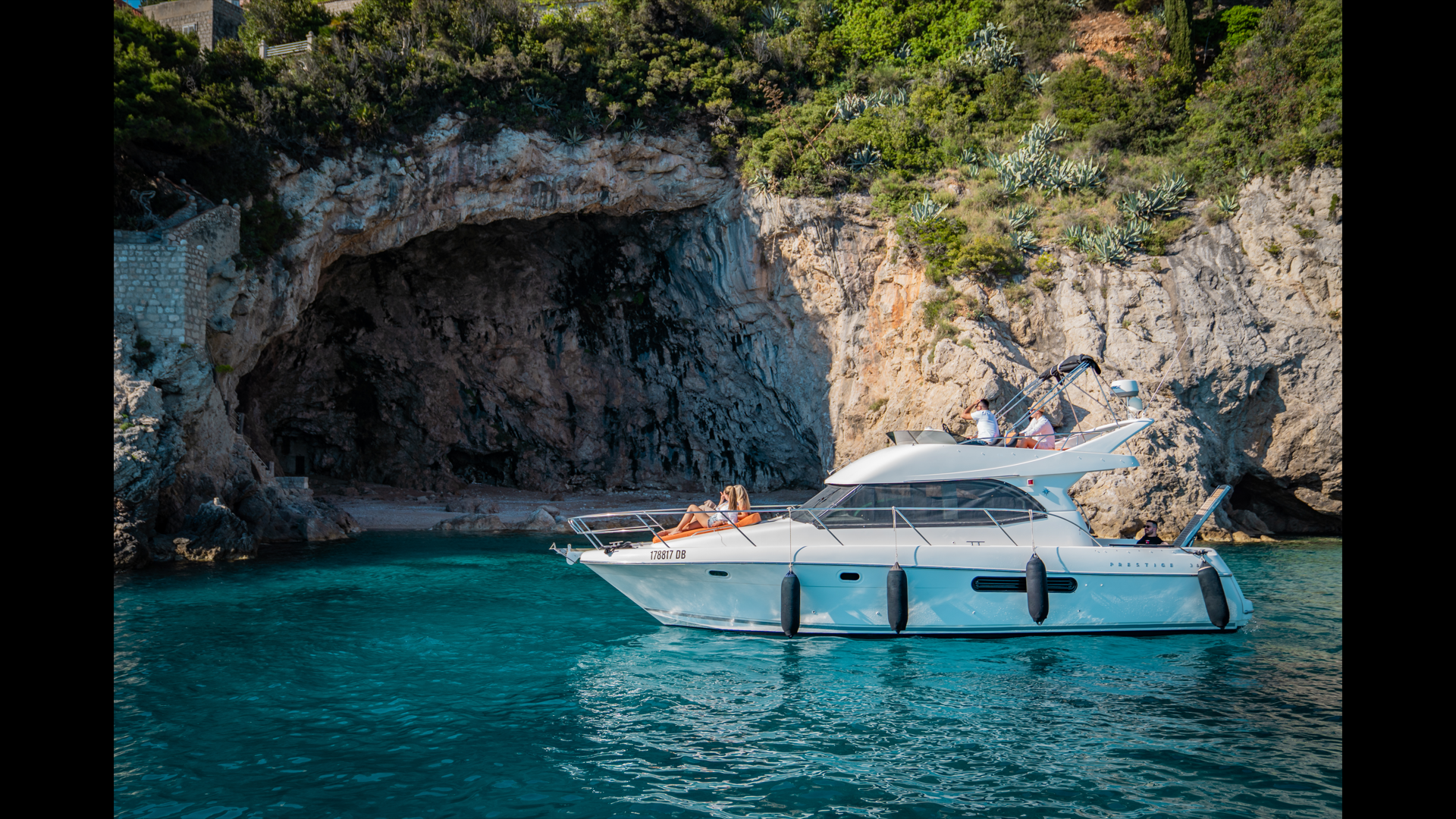 Private Elaphite Islands Luxury Yacht Charter