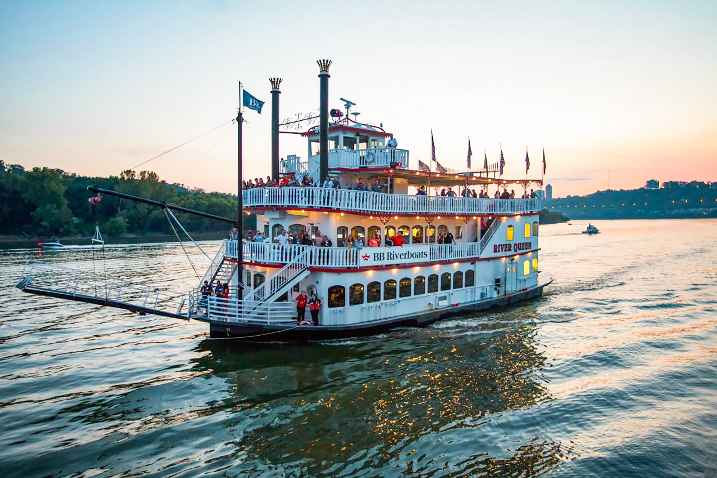 Cincinnati Sunset Cruise on the Ohio River