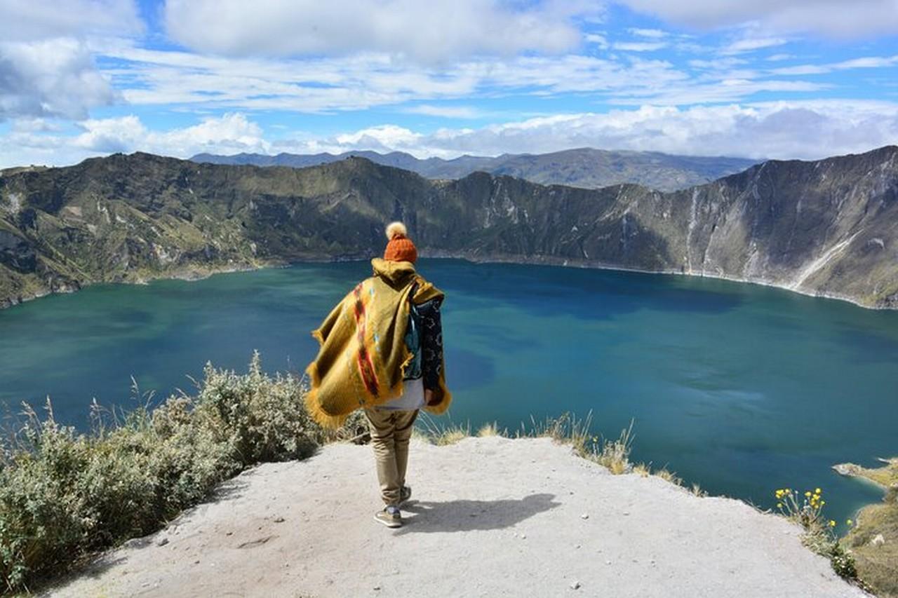 Quilotoa Crater Lagoon Full-Day Tour from Quito with Lunch