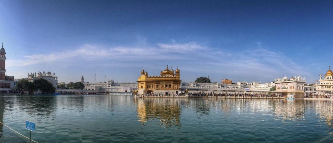 Amritsar: Golden Temple & Jallianwala Bagh Guided Walking Tour