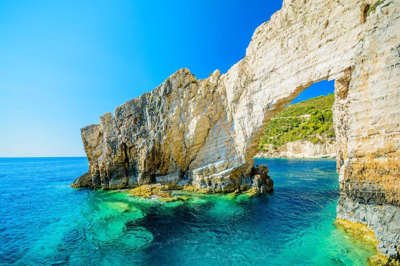 Zakynthos Private Boat Tour: Marathonisi, Keri Caves & Mizithres