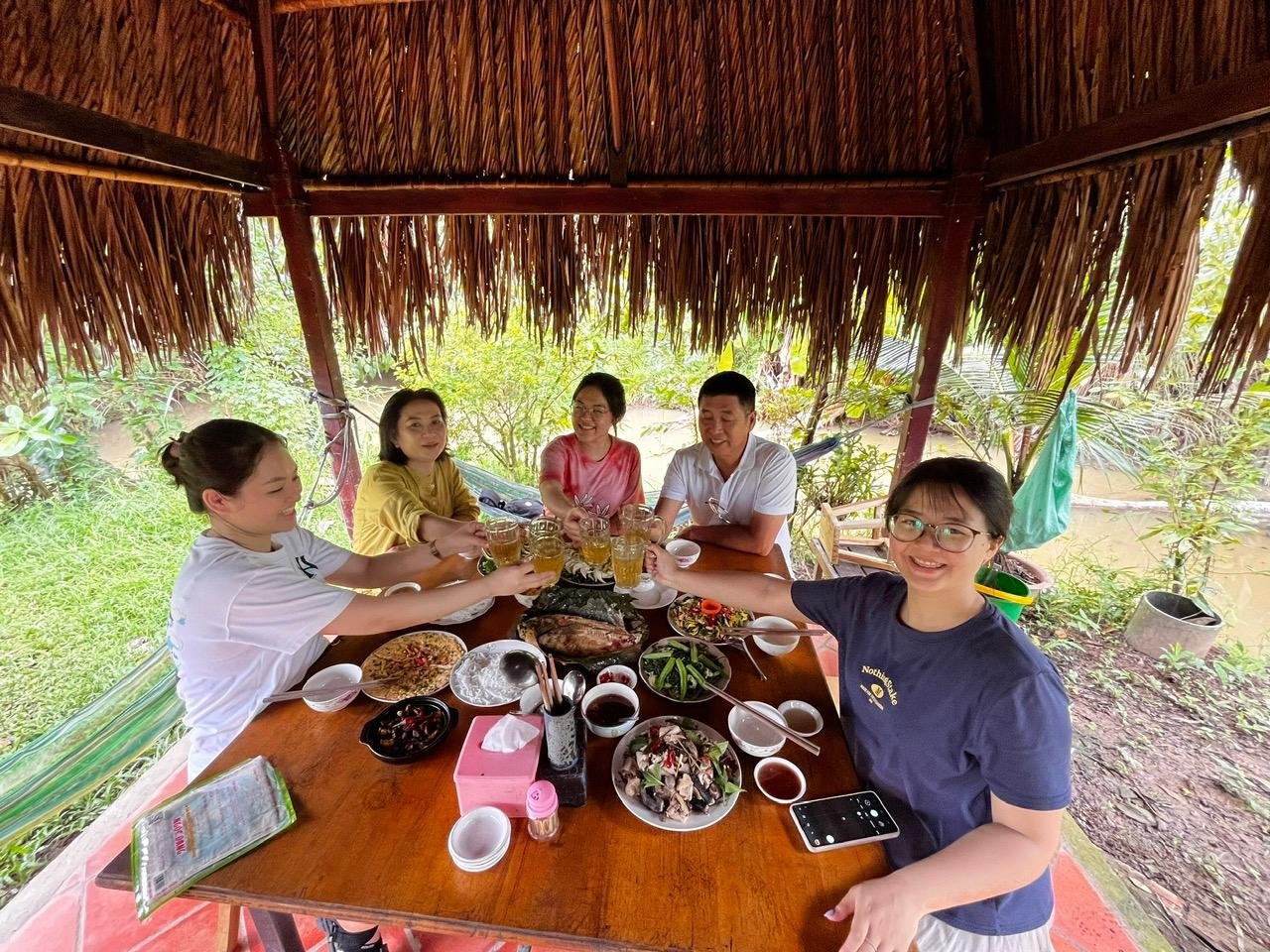 Mekong Delta Day Trip: Cai Rang Floating Market & Cồn Sơn Islet