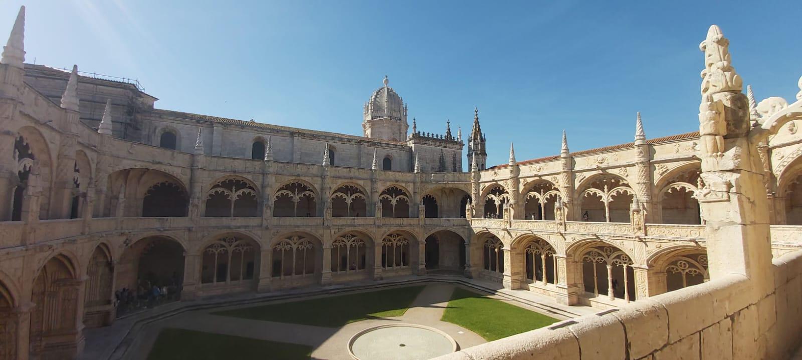Belém: Jerónimos Monastery Tickets & Guided Tour
