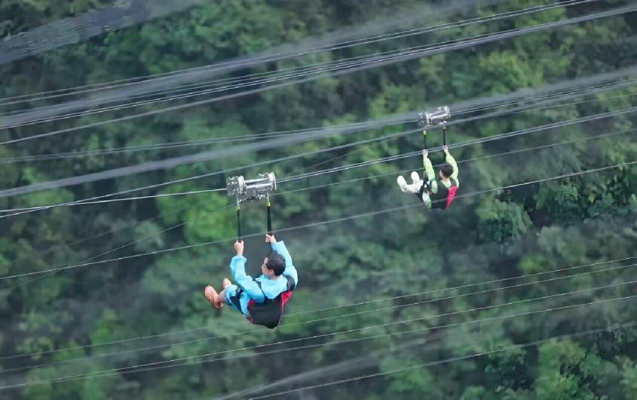 Zhangjiajie Grand Canyon & Glass Bridge Full-Day Guided Tour