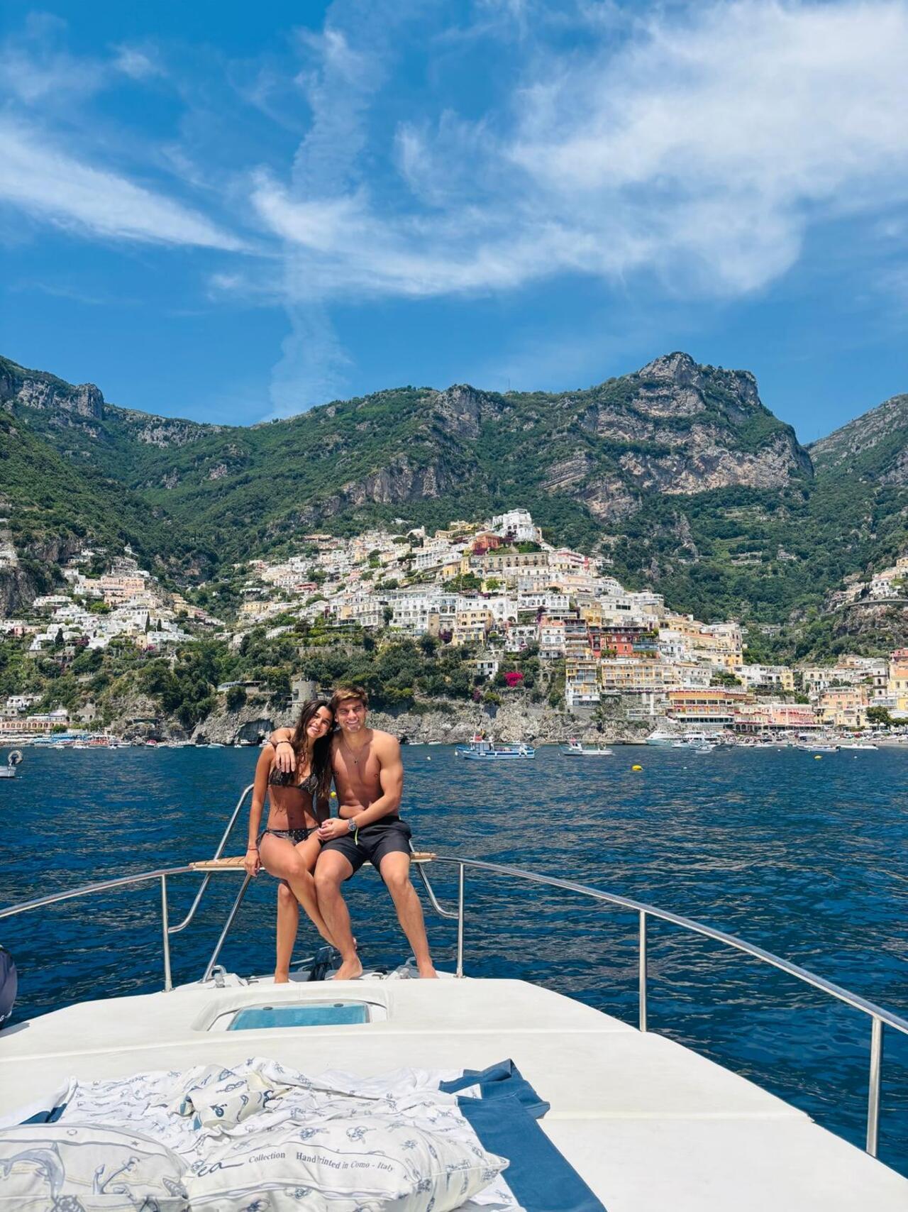 Private Capri Yacht Day Trip aboard Mochi Craft 33 from Naples