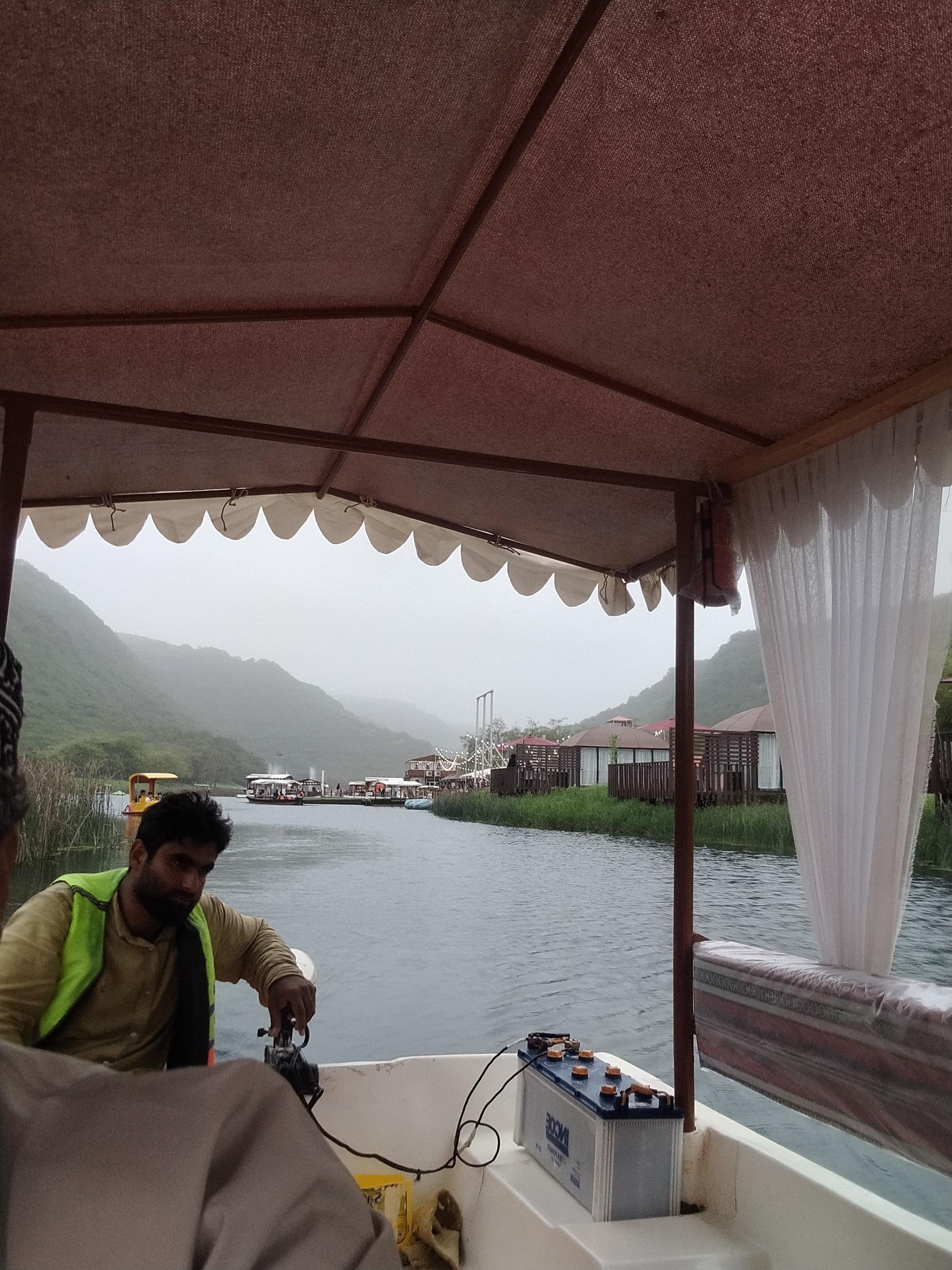 Darbat Valley Nature Tour with Lake Boat Experience
