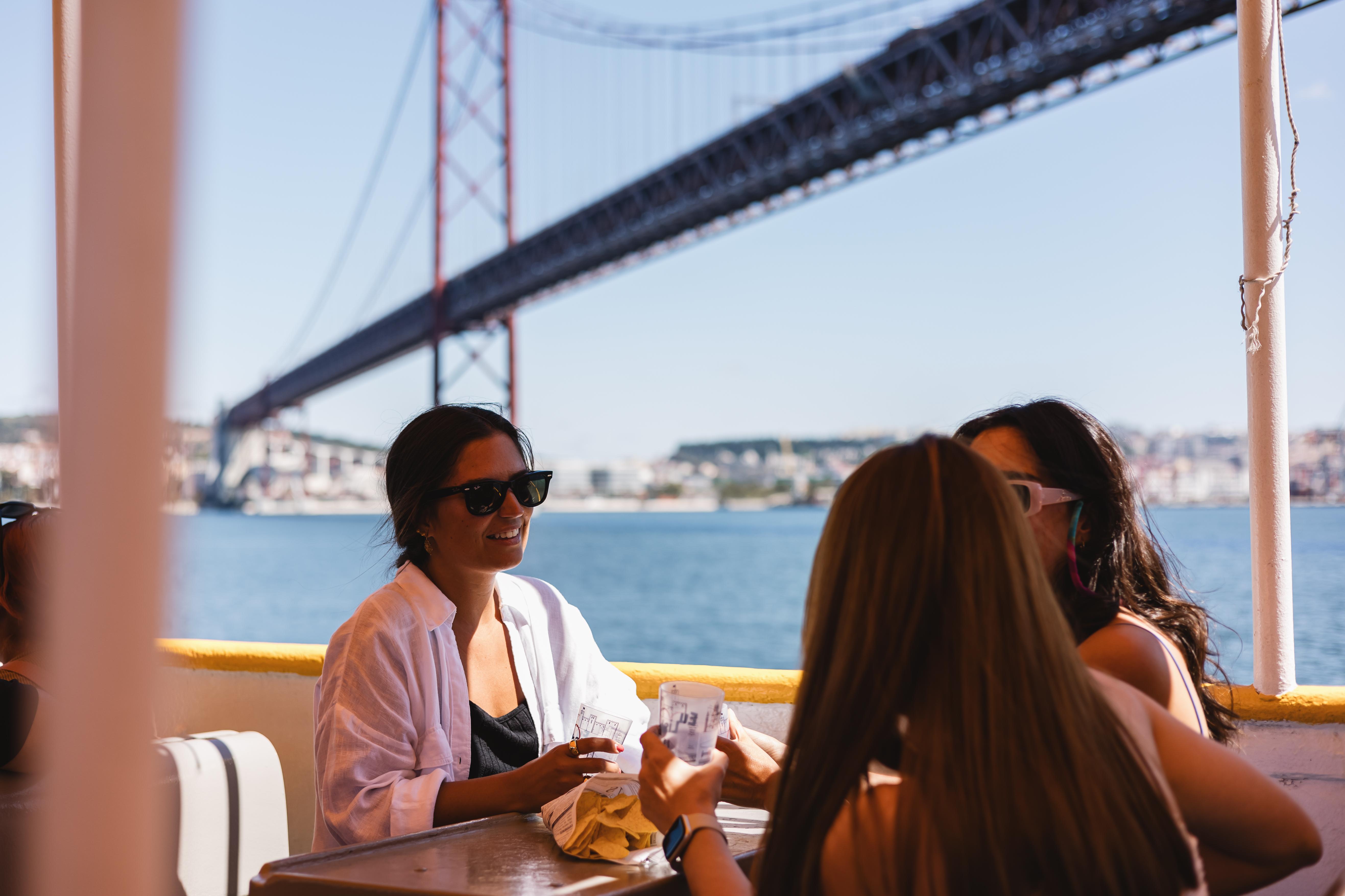 Lisbon Boat & Hop-on Hop-off Bus Pass (48 Hours)