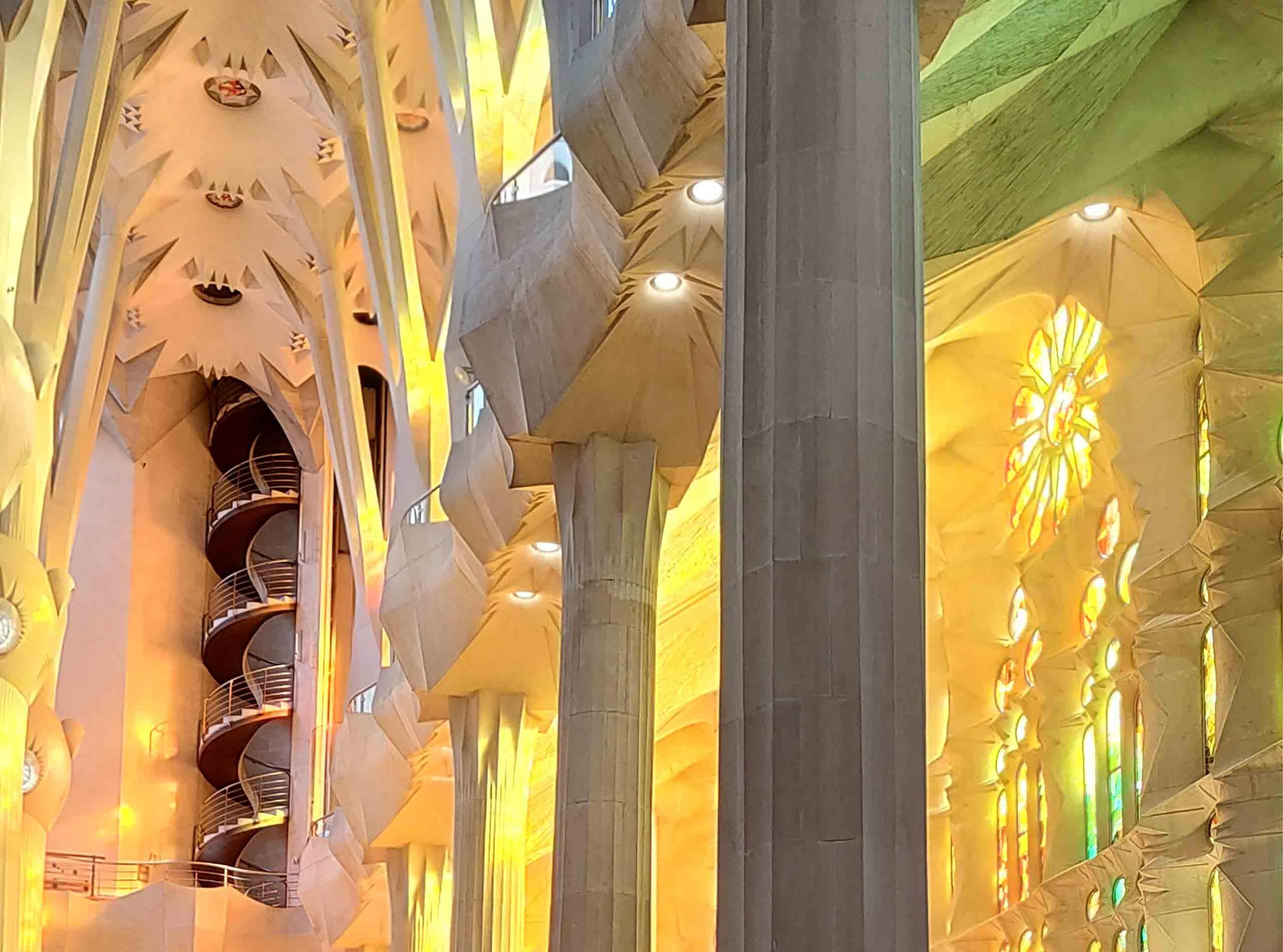 Barcelona Gaudí tours — Sagrada Família interior, Park Güell mosaics, Casa Batlló and La Pedrera — image 11